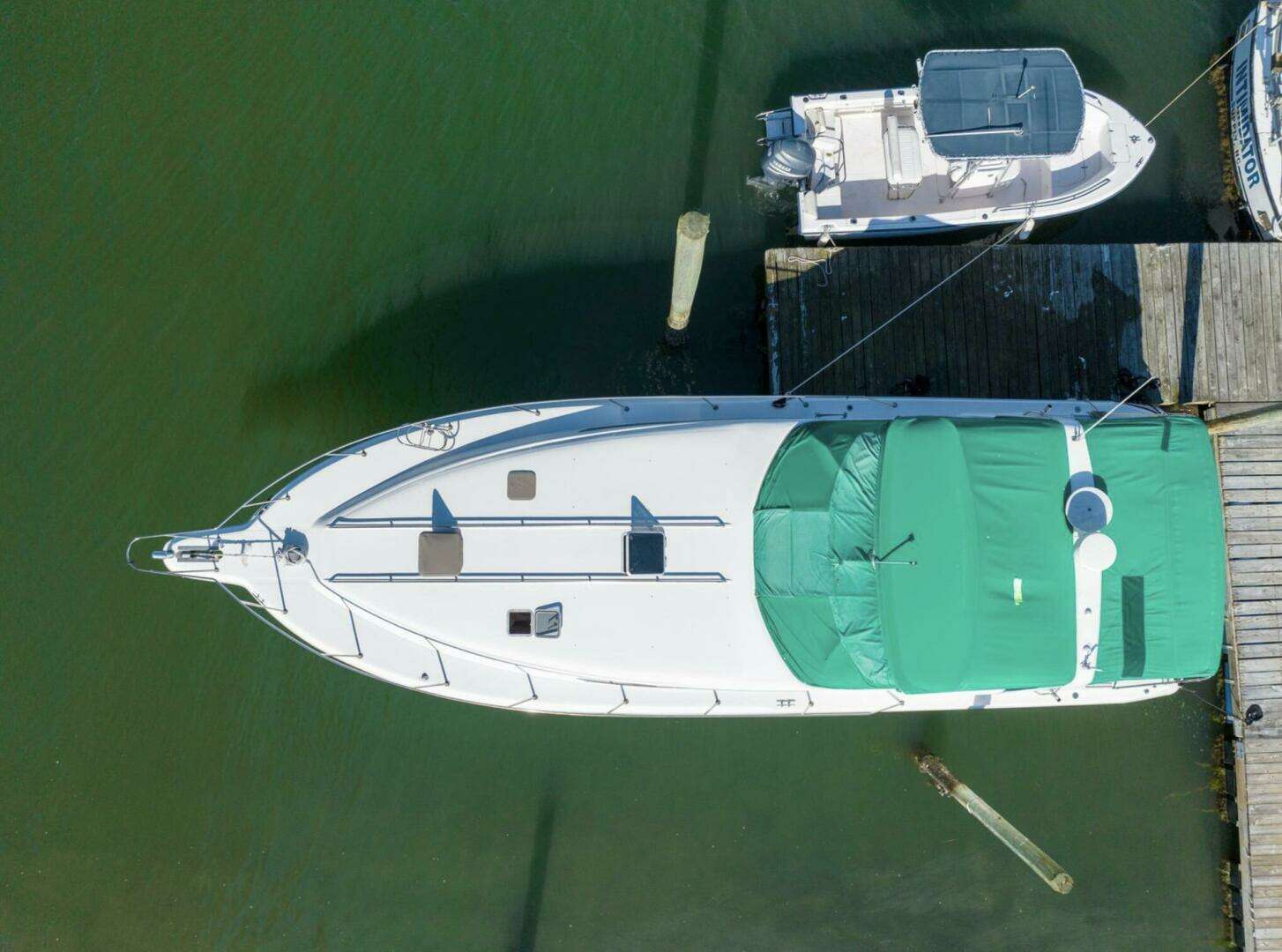 1990 Sea Ray 420 Sundancer - Image 5