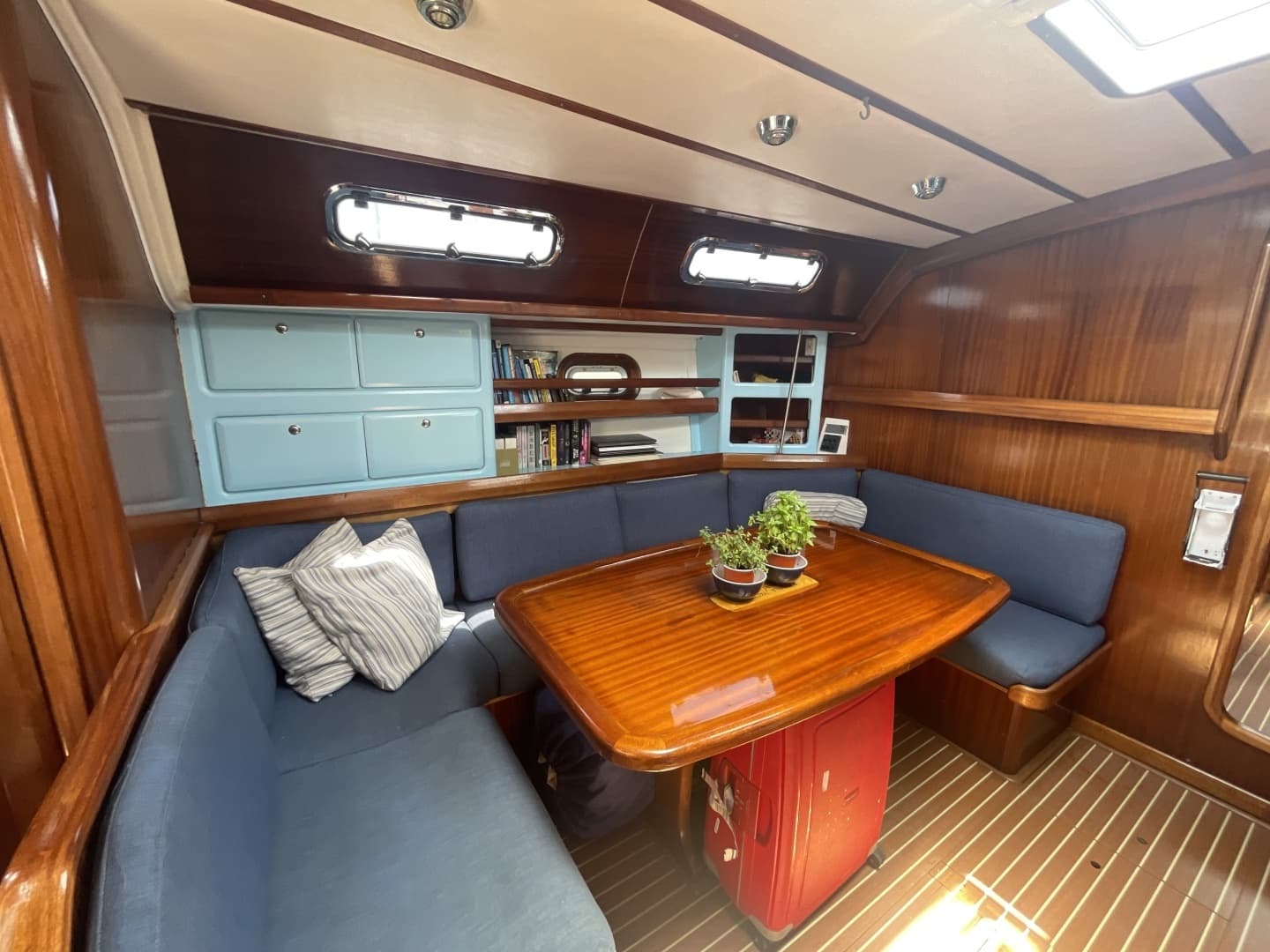 2001 Bavaria 50 - Image 16