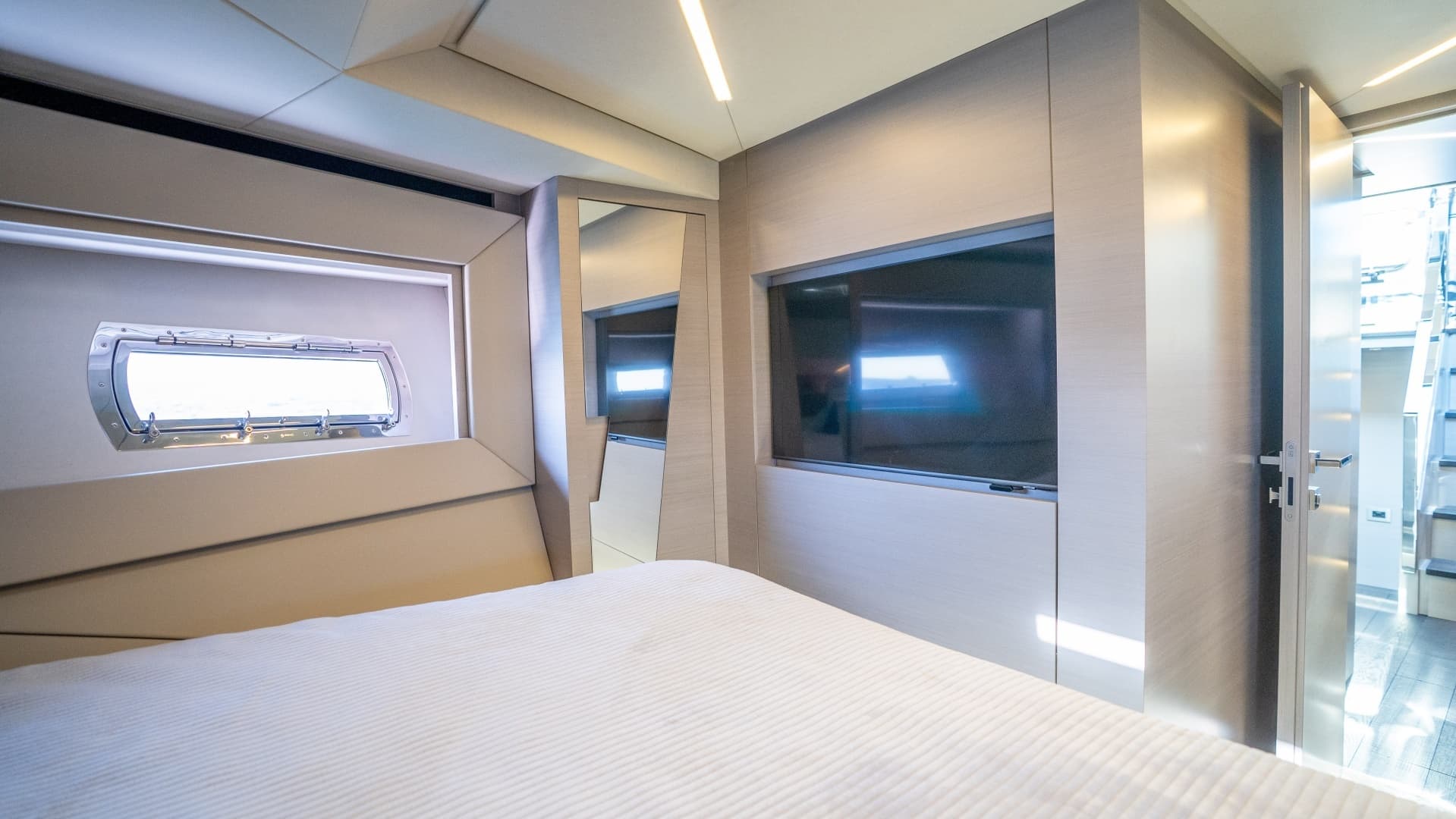 2024 Pershing 7X - Image 76