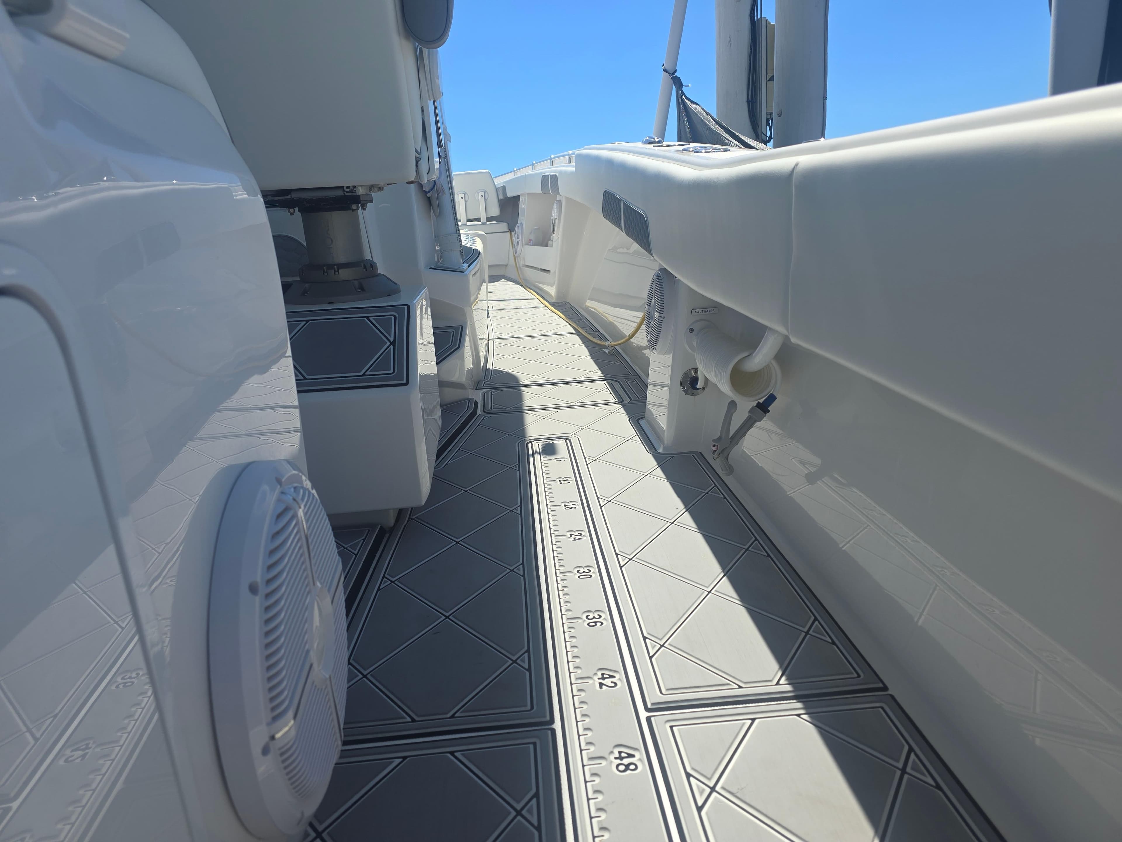 2024 Invincible 43 Open Fisherman boat deck with sleek design and modern features.
