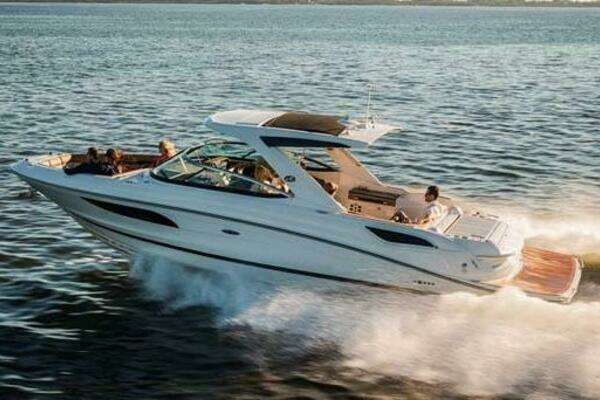 2014 Sea Ray SLX 350 - Image 1