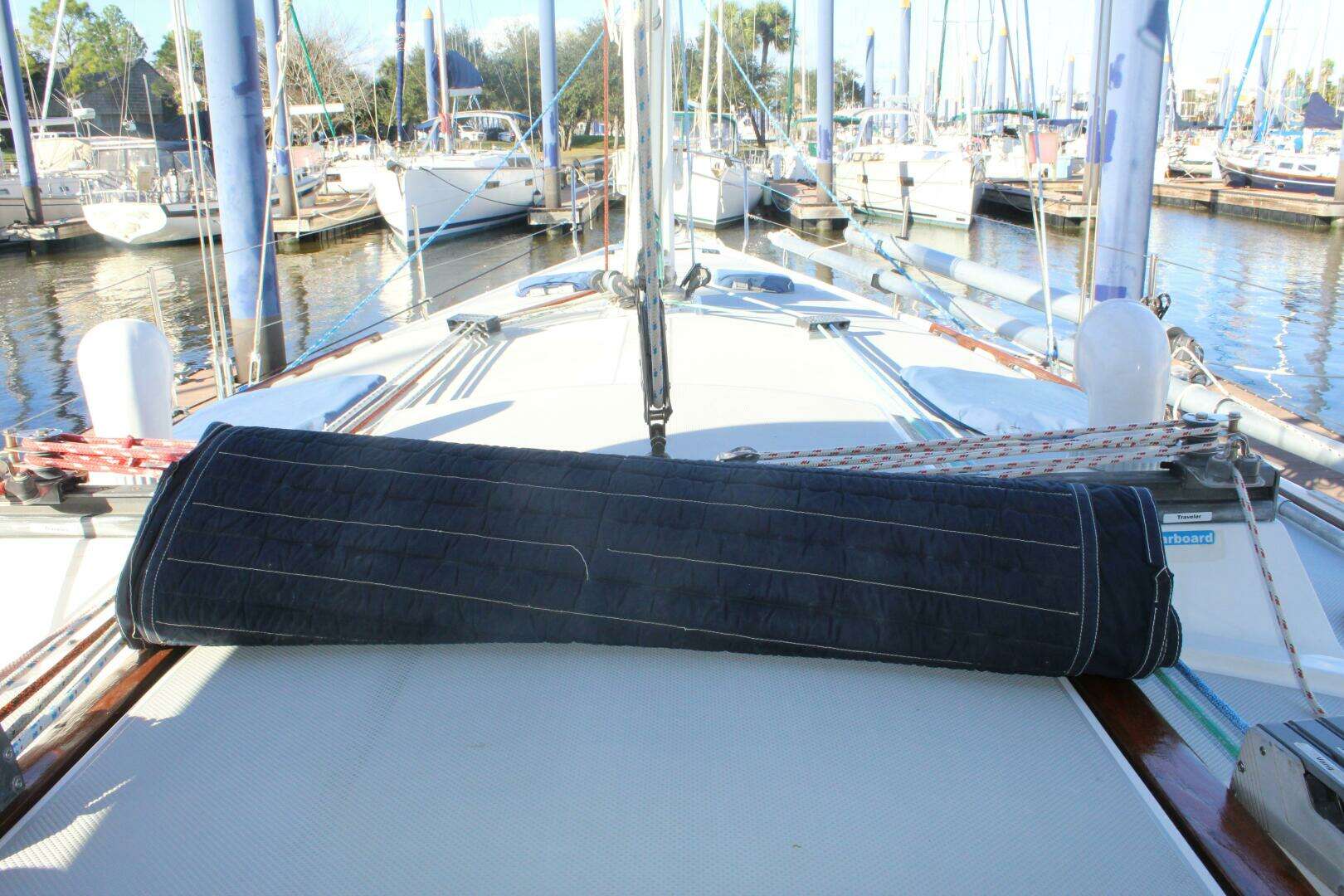 1990 Catalina 42 - Image 5