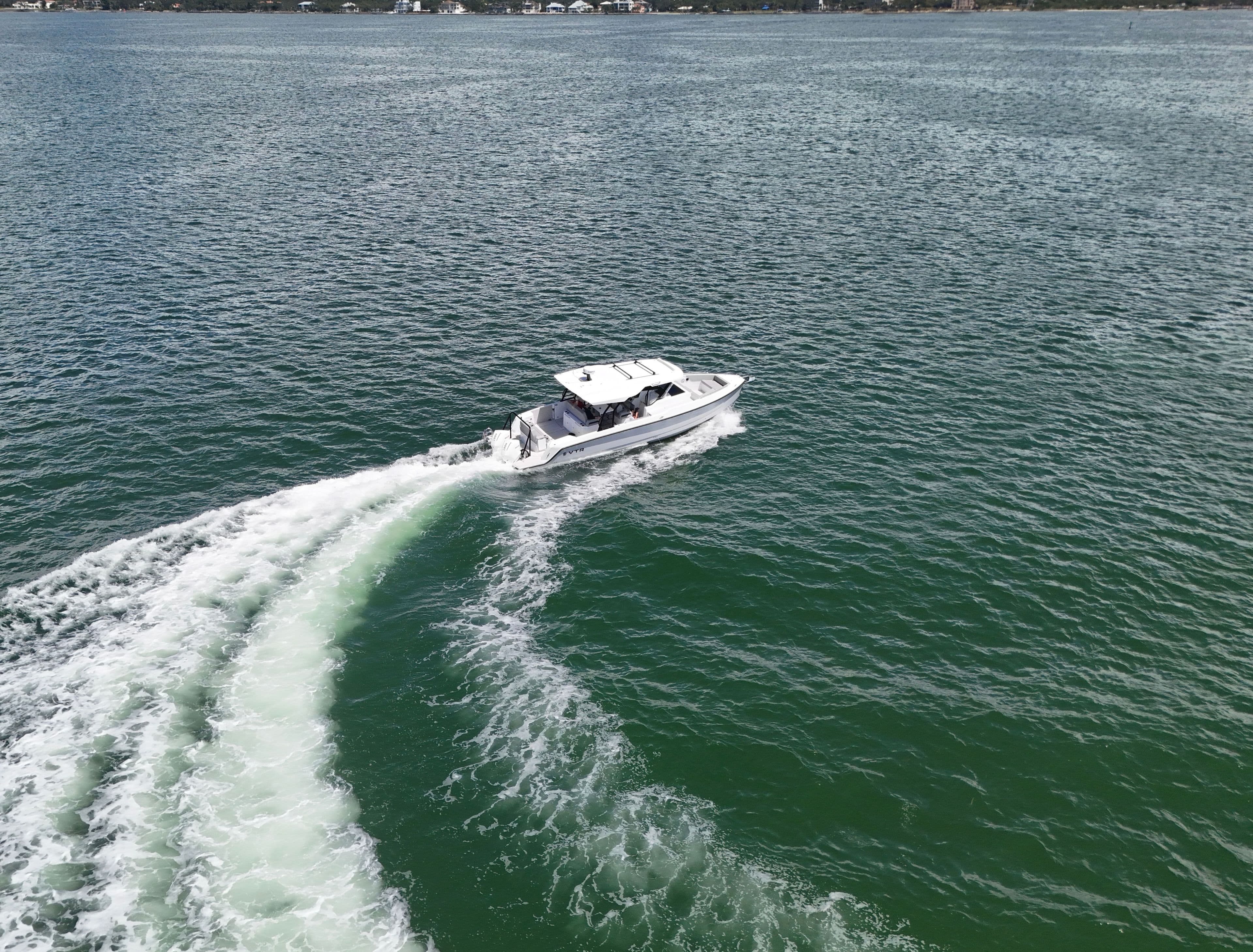 2026 Cruisers Yachts 38 VTR - 21