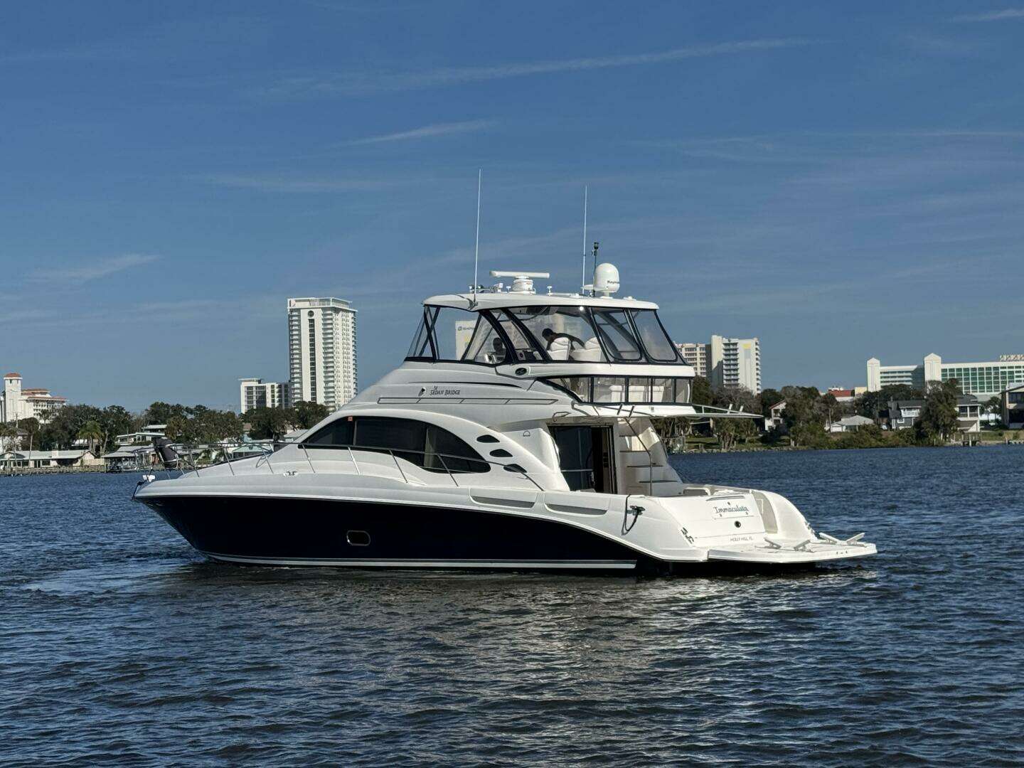 2007 Sea Ray 58 Sedan Bridge - Image 4