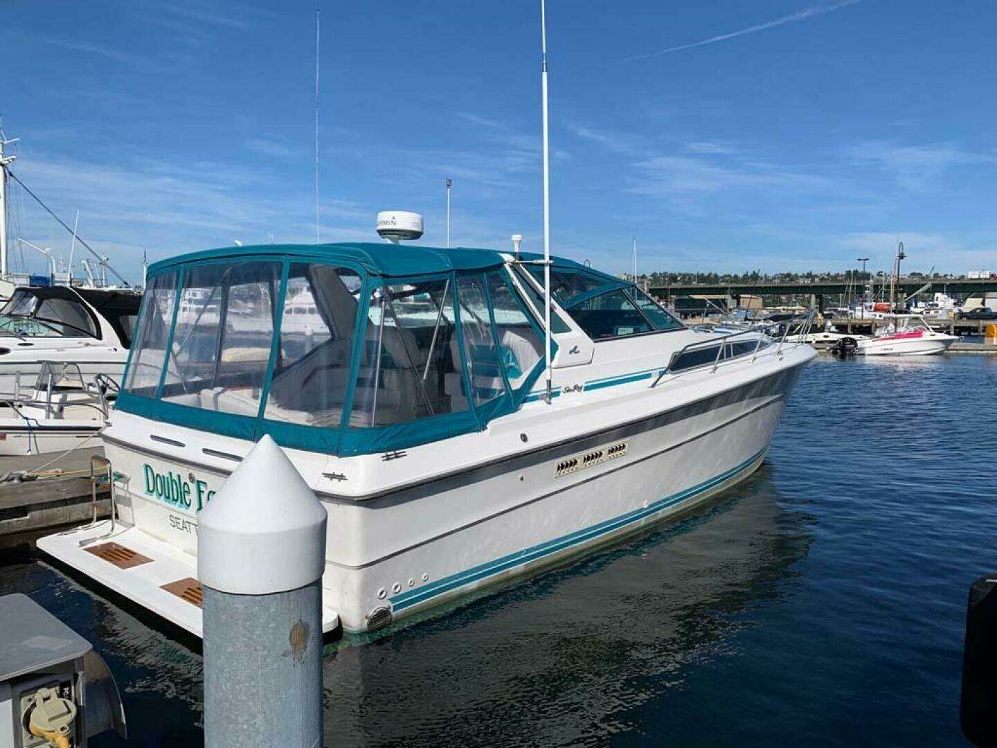 1989 Sea Ray 390 Express - Image 18
