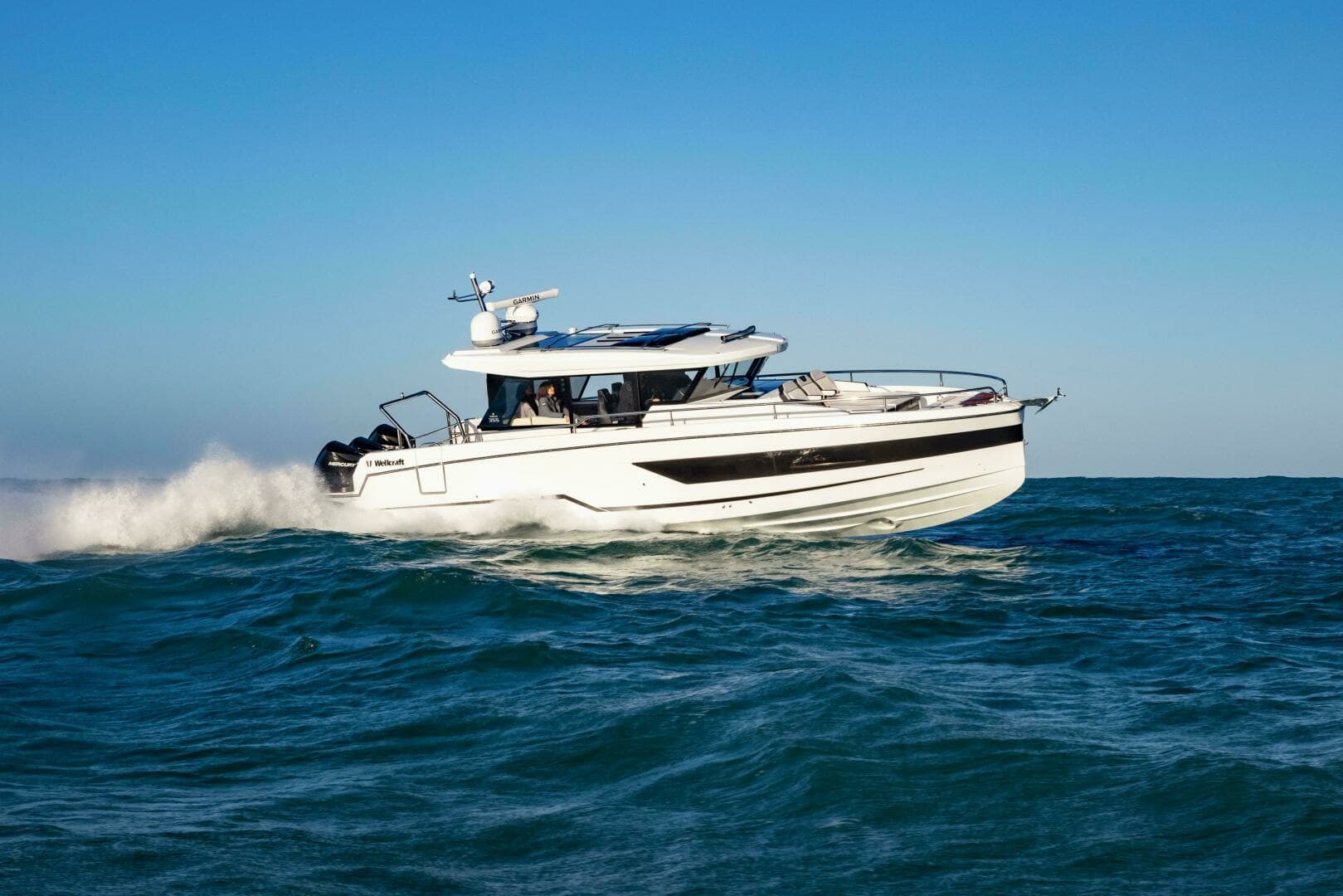 2025 Wellcraft 38 Explorer - Image 6