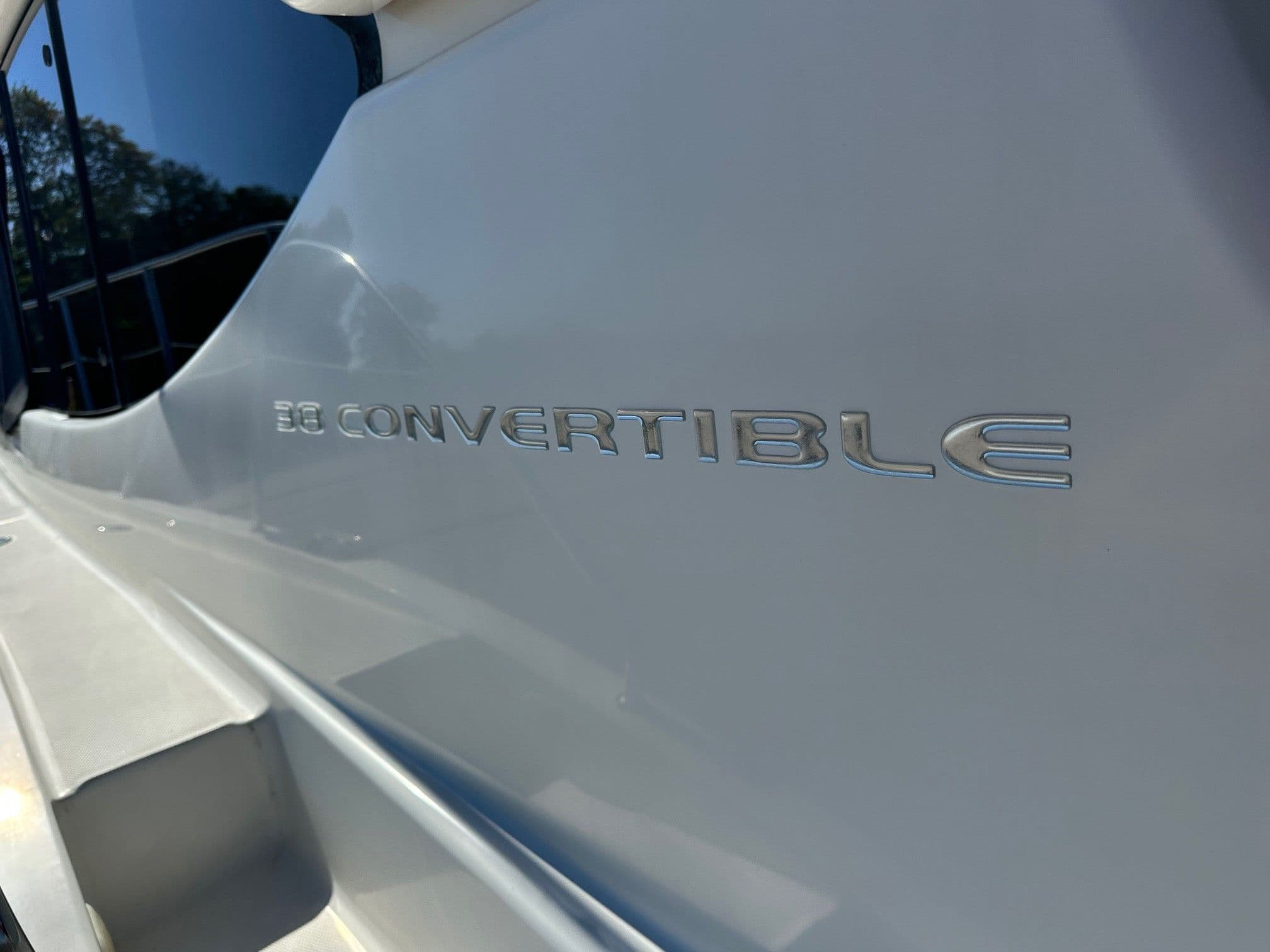 2004 Silverton 38 Convertible - 12