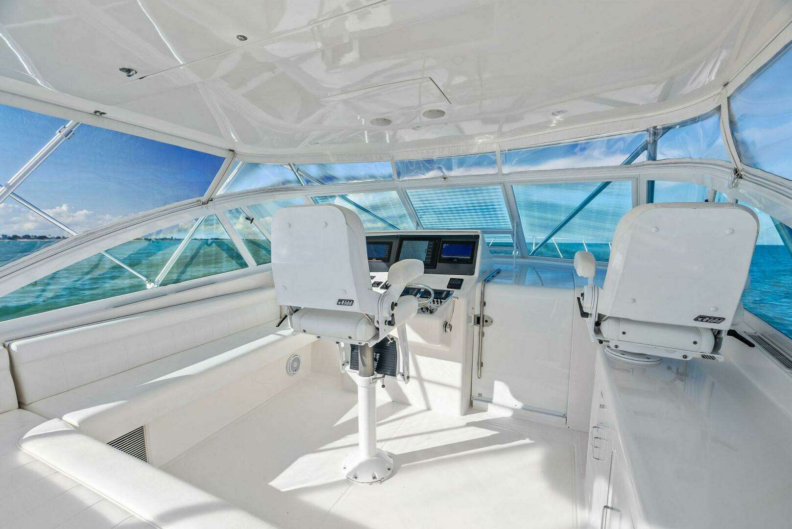 2006 Cabo 45 Express - Image 25