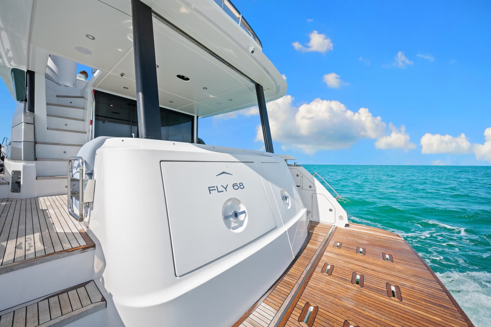 2025 Azimut 68 FLY - Image 19
