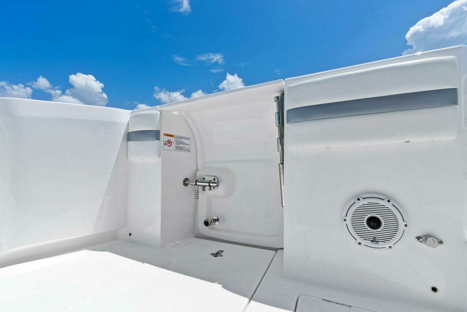 2022 Intrepid 438 Evolution - Image 40