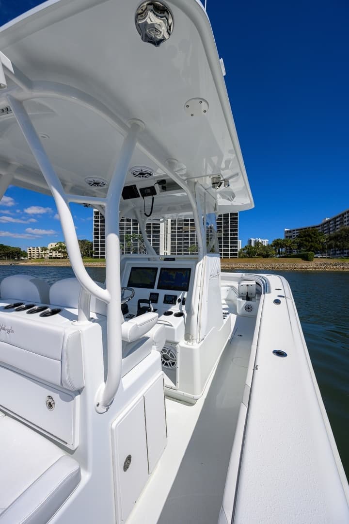 2023 Yellowfin 34 Offshore - Image 27