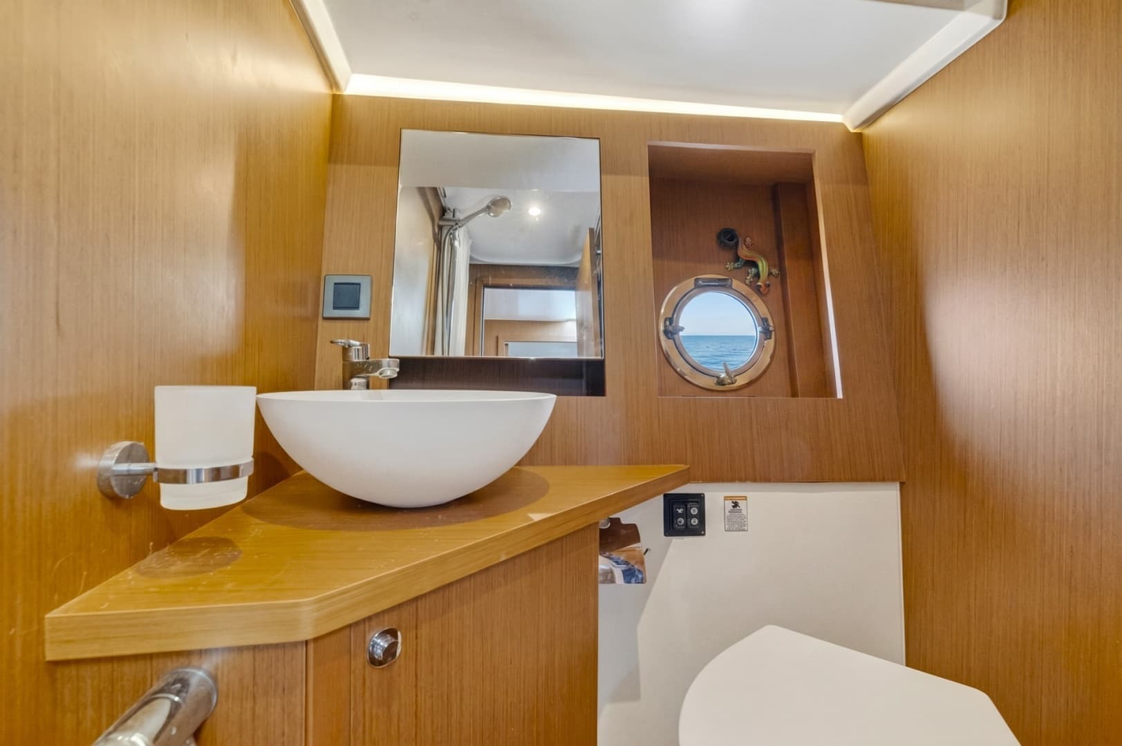 2022 Beneteau Swift Trawler 41 Fly - Image 69