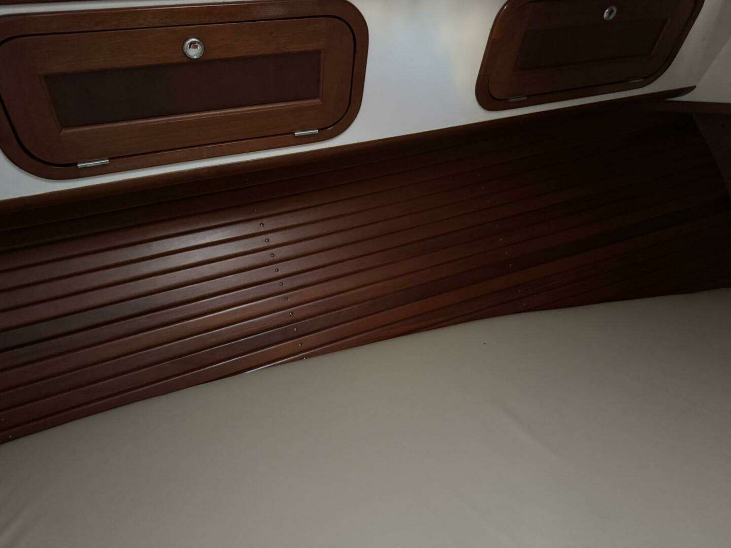 2001 Legacy Yachts Express - Image 32