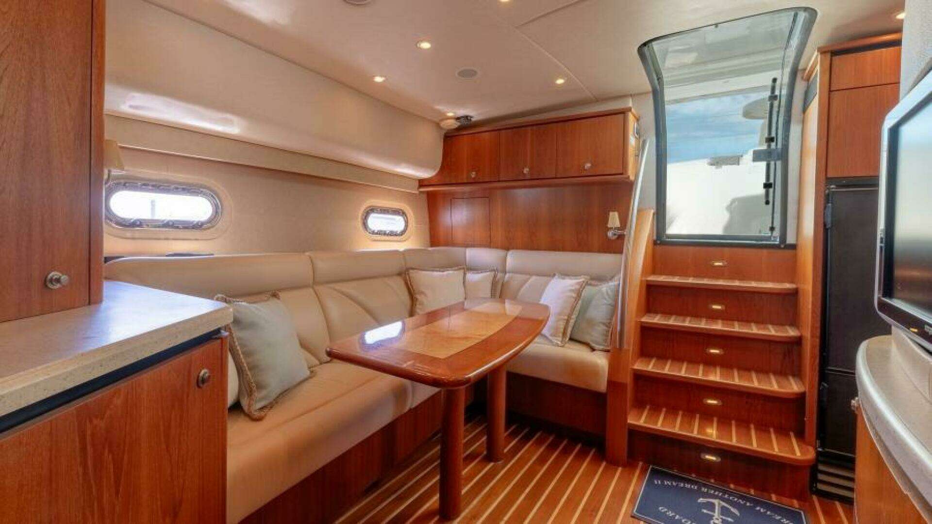 2007 Tiara Yachts 4300 Sovran - Image 14