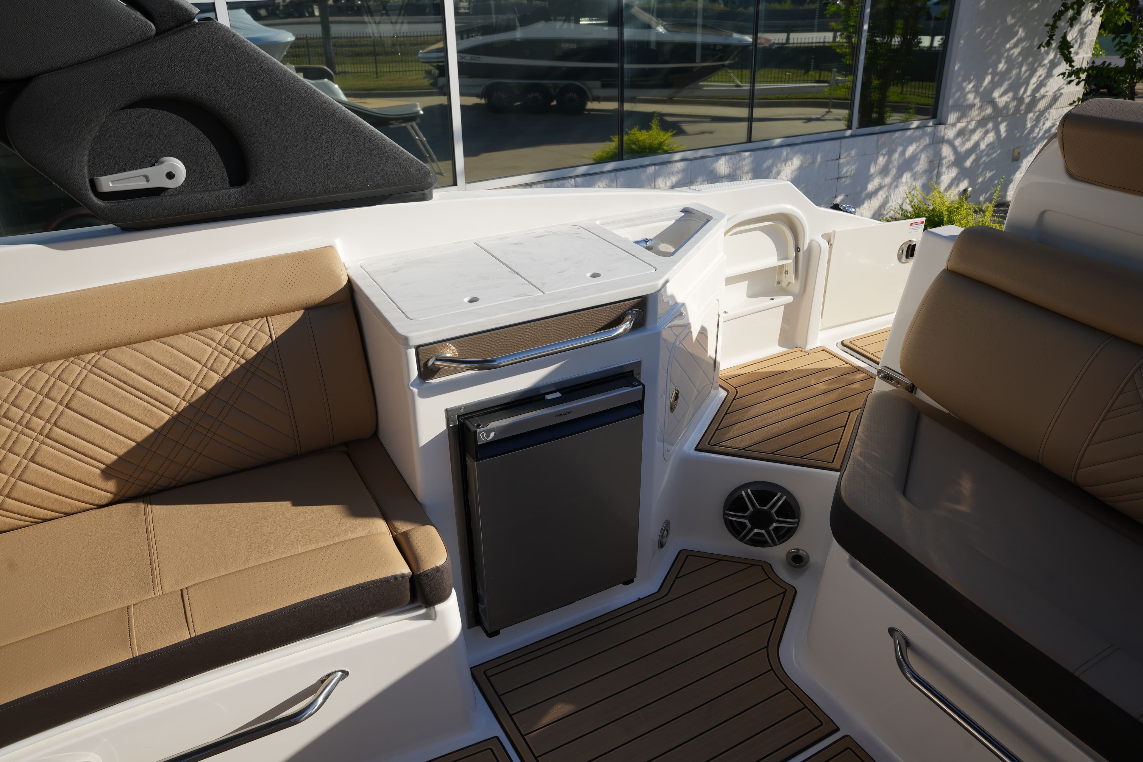 2026 Sea Ray SDX 290 - 17