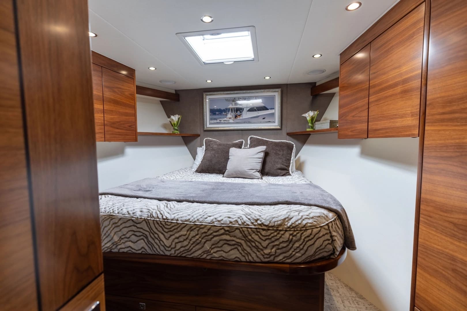 2023 Viking 72 Convertible - Image 45