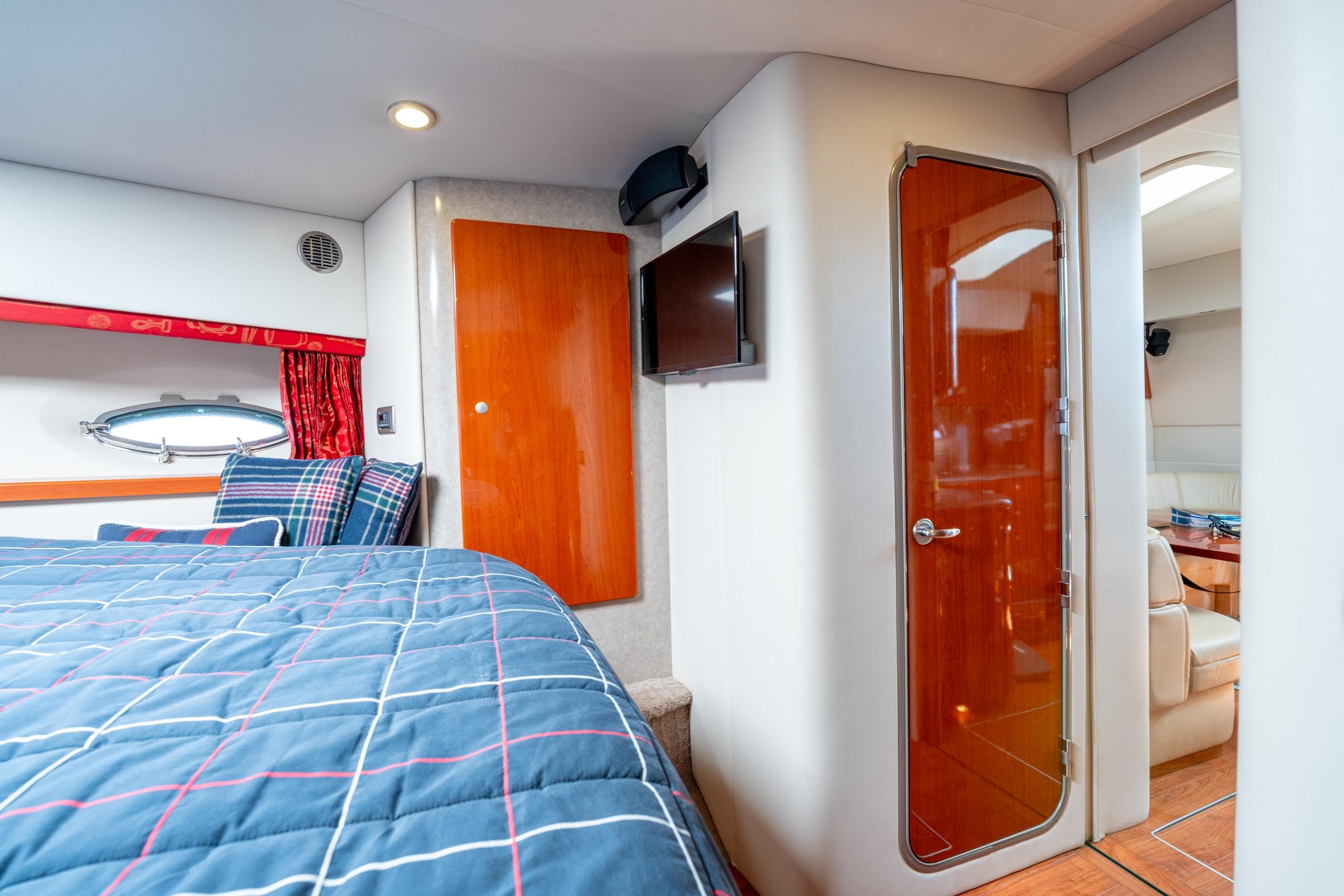 2007 Formula 45 Yacht - 62