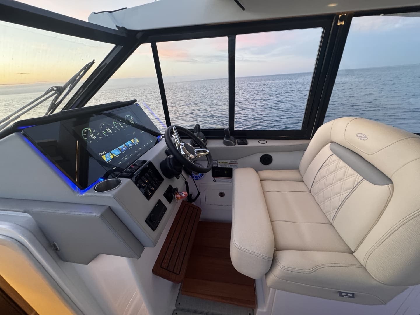 2022 Regal 36 Grand Coupe - Image 20