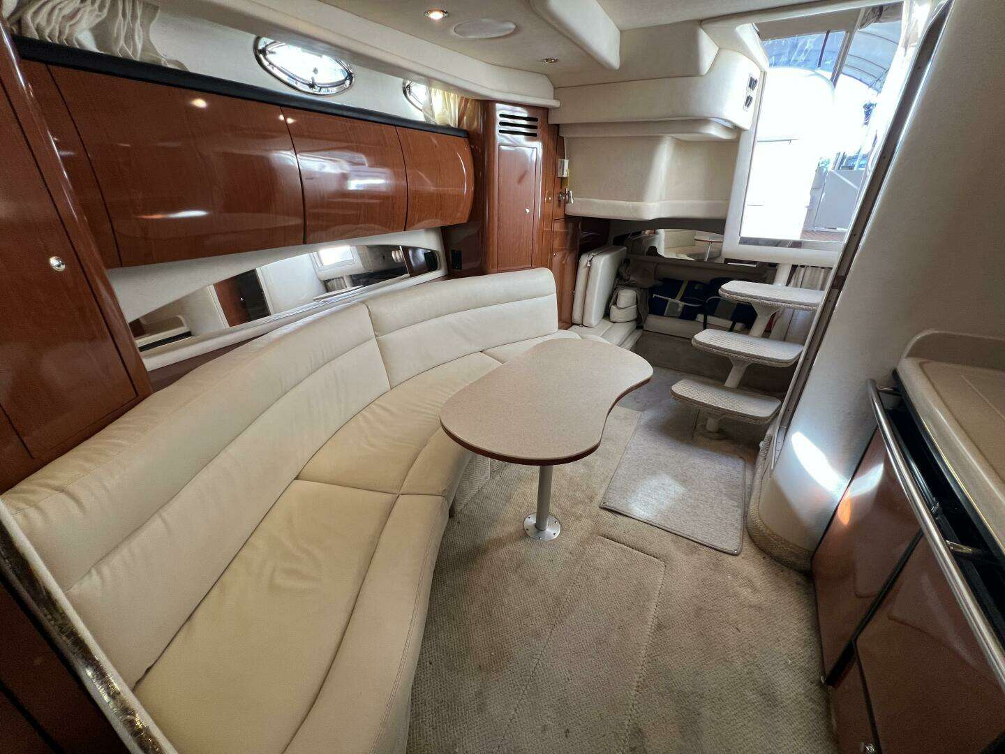 2002 Sea Ray 360 Sundancer - Image 23