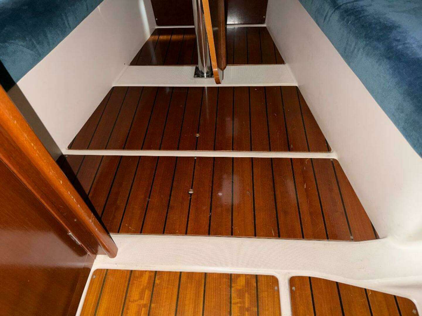 1998 Beneteau 281 - Image 19