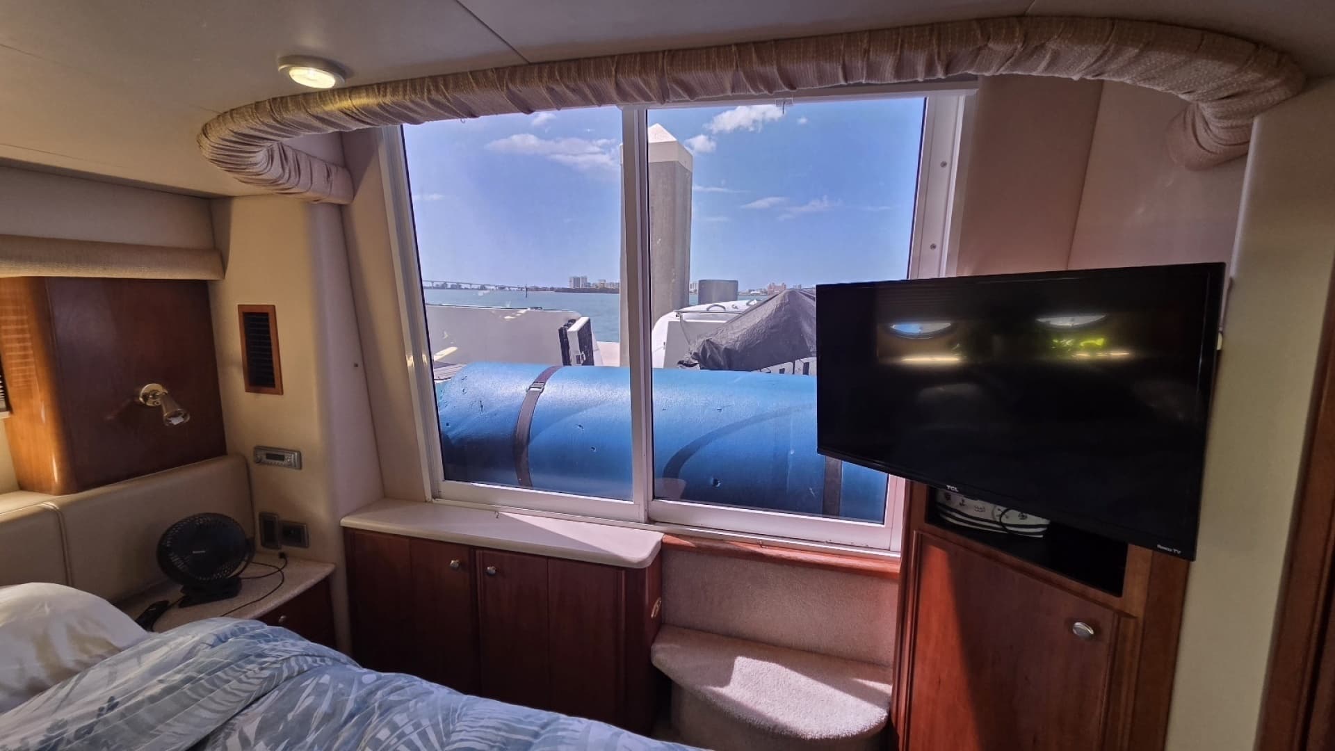 2004 Meridian 459 Aft Cabin Cockpit Motor Yacht - Image 62