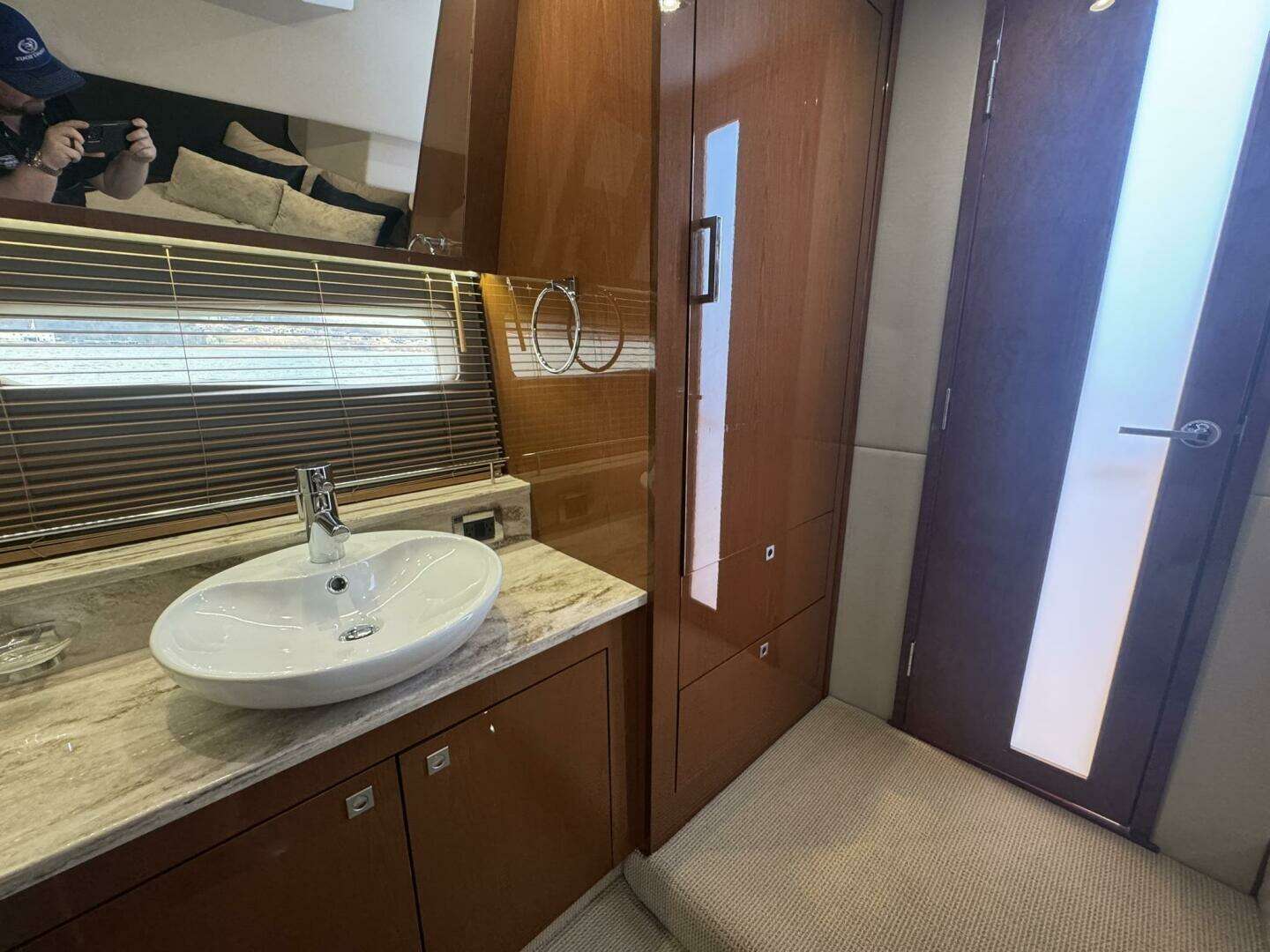 2015 Sea Ray — - Image 21