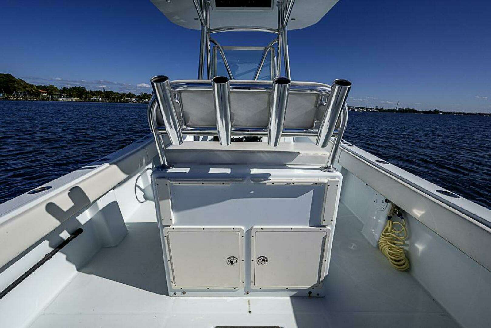 2000 Regulator 26 Forward Seating - Image 13