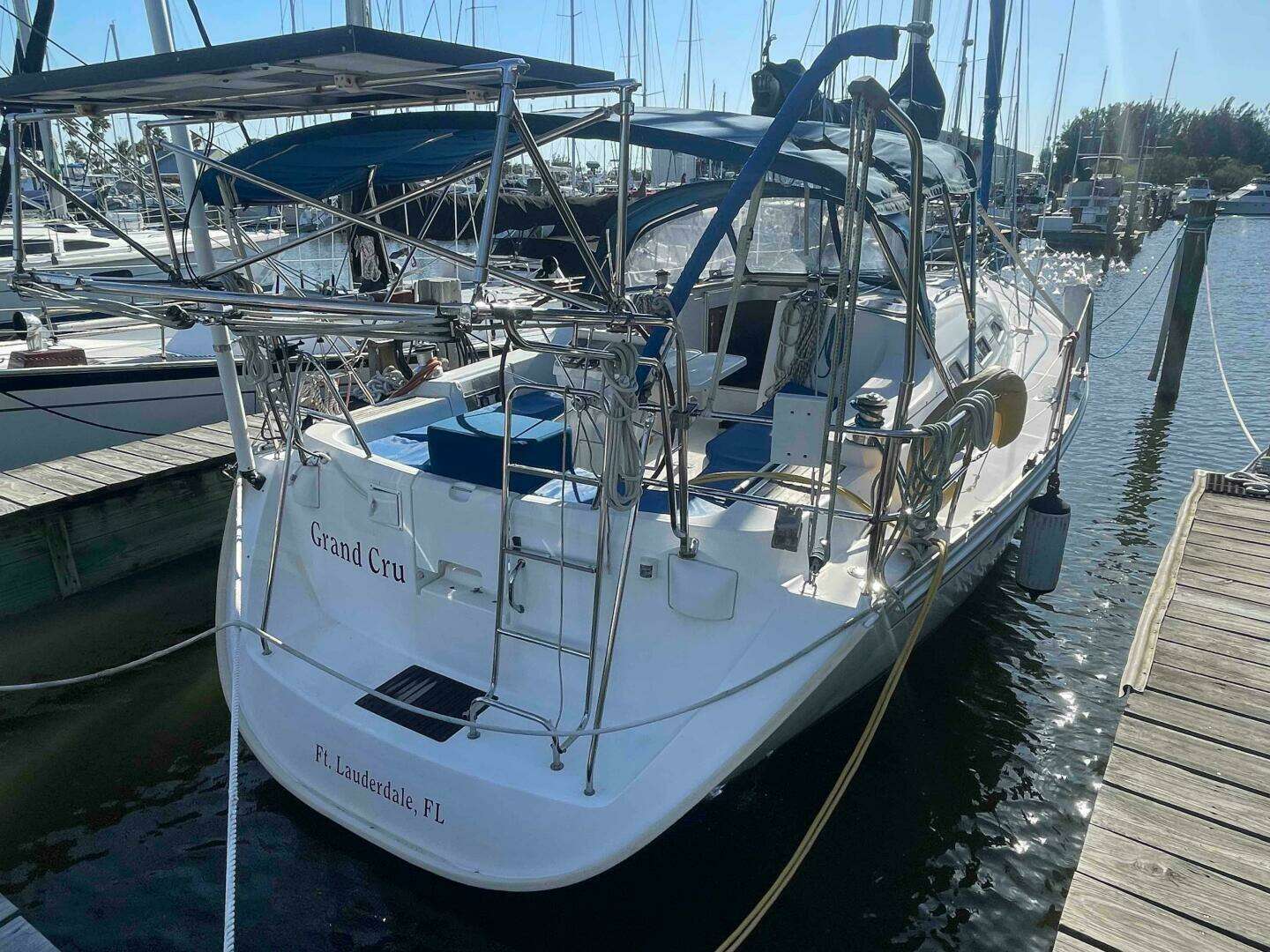 2006 Beneteau 393 - Image 18