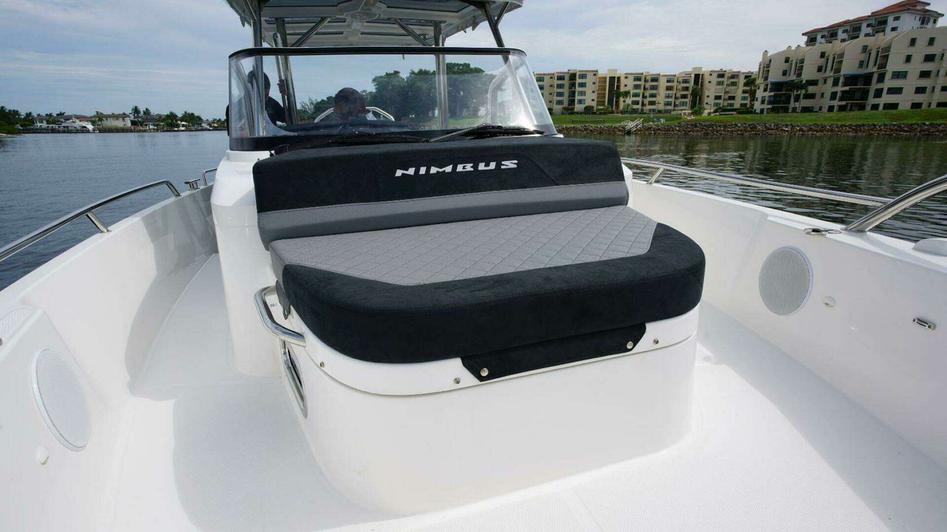 2024 Nimbus Tender 9 - Image 9