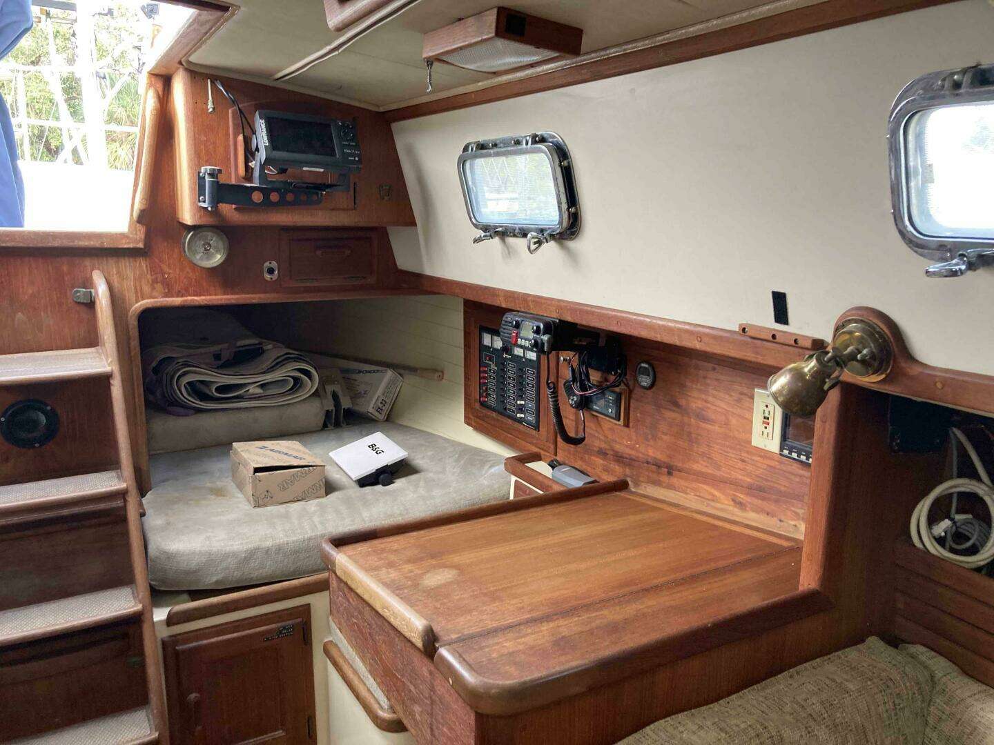 1994 Pacific Seacraft Crealock 37 - Image 21