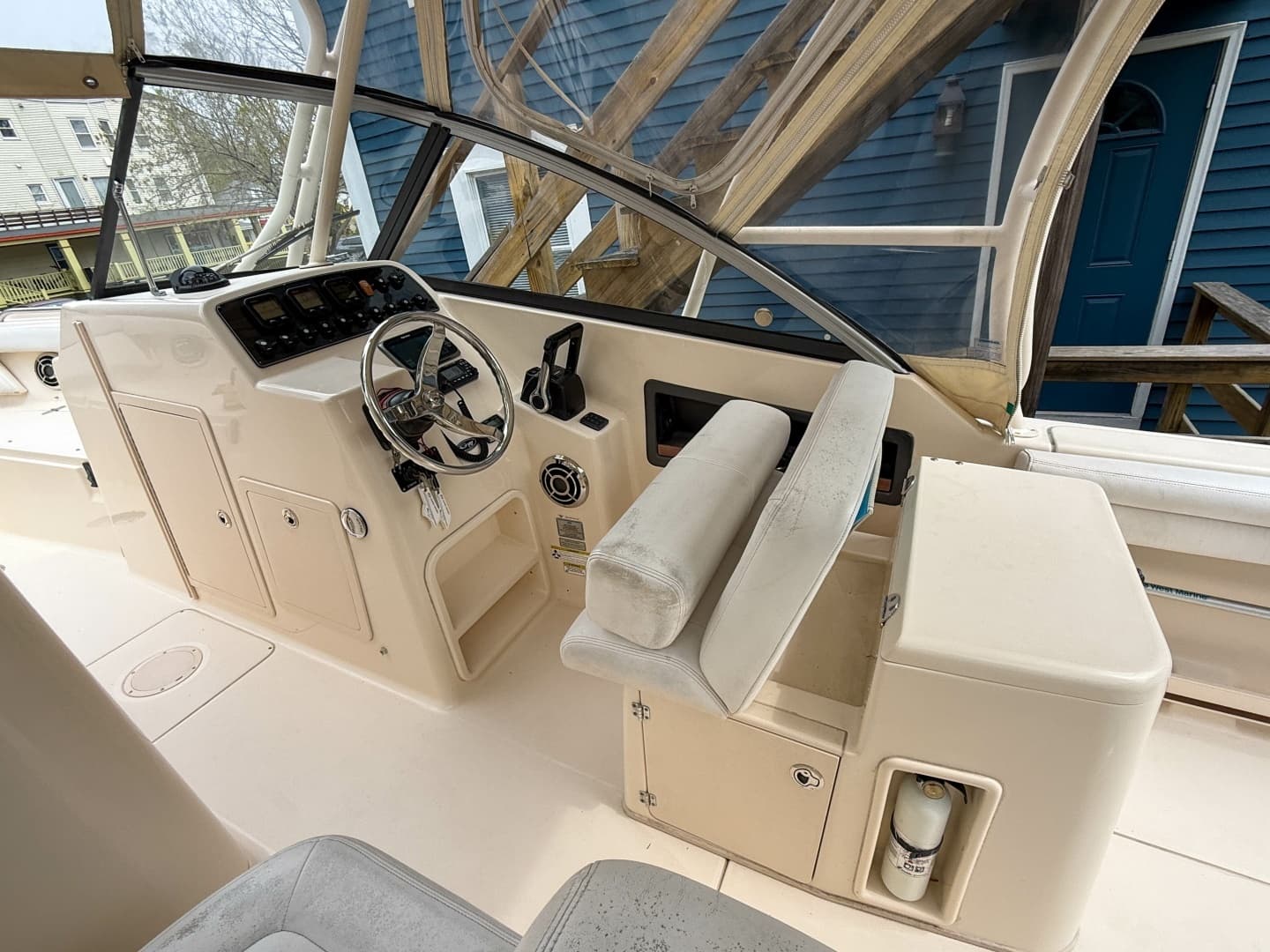 2015 Grady-White Freedom 275 - Image 28