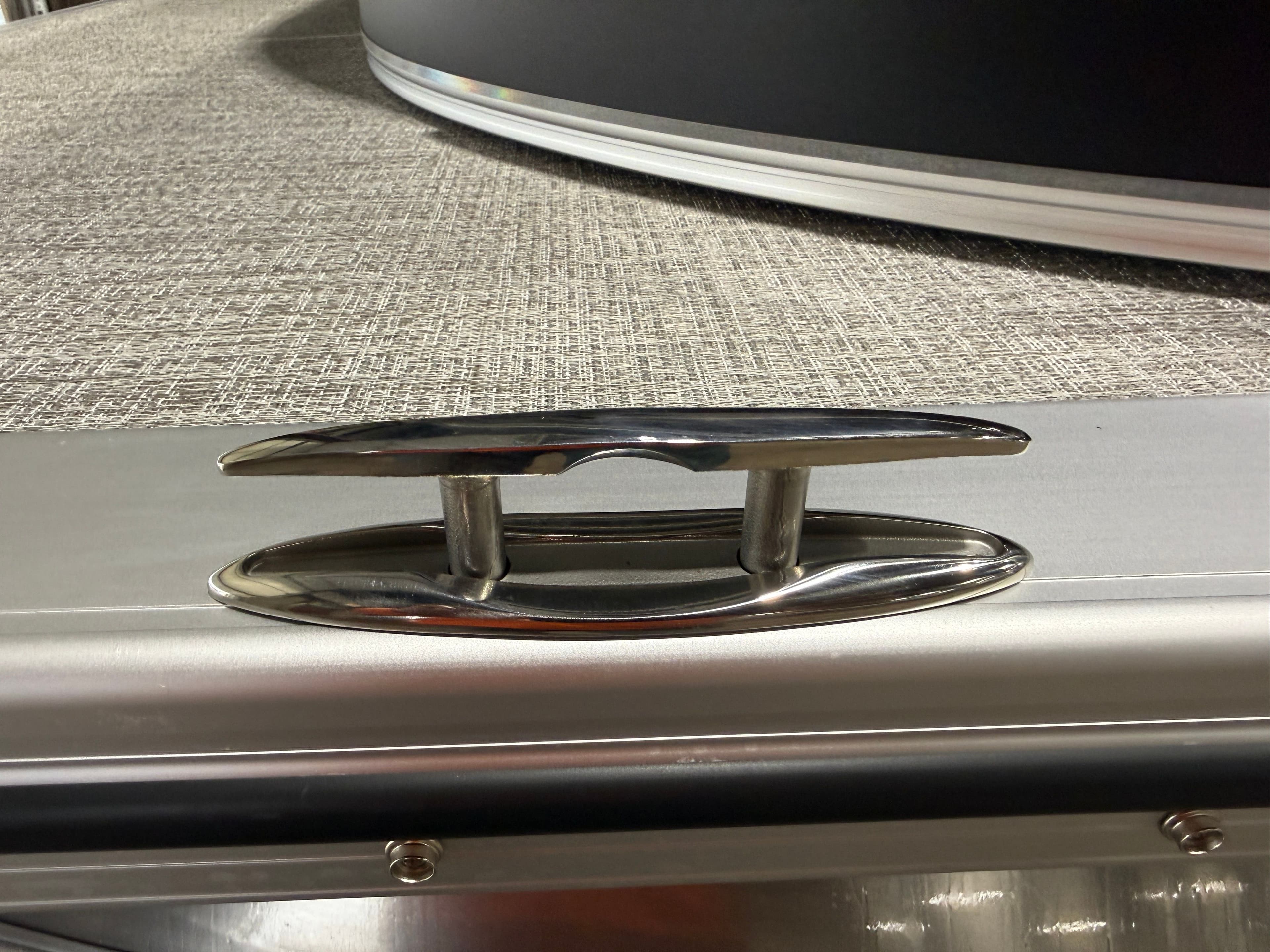 2026 Tahoe LTZ 300HP QLS 2385 Quad Lounge Shift Tritoon - 35