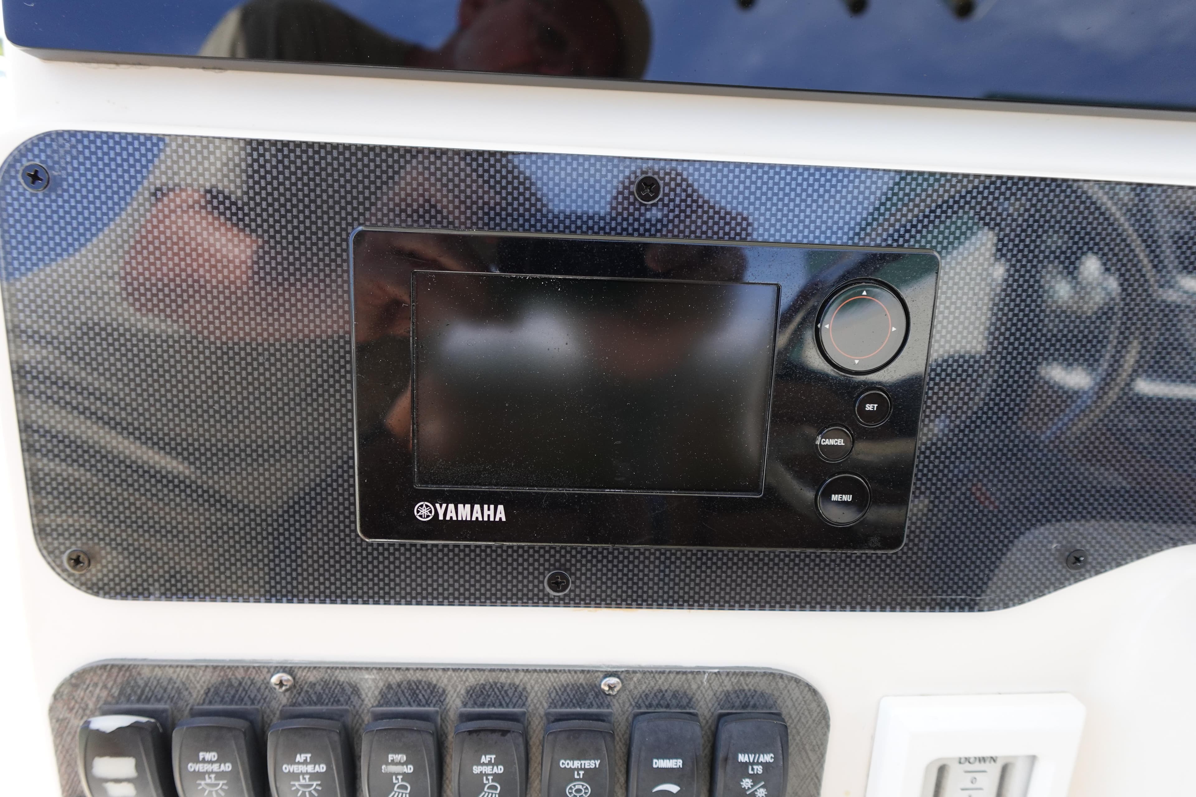 Yamaha control panel on 2005 Hydra-Sports Vector 3300 CC boat dashboard.