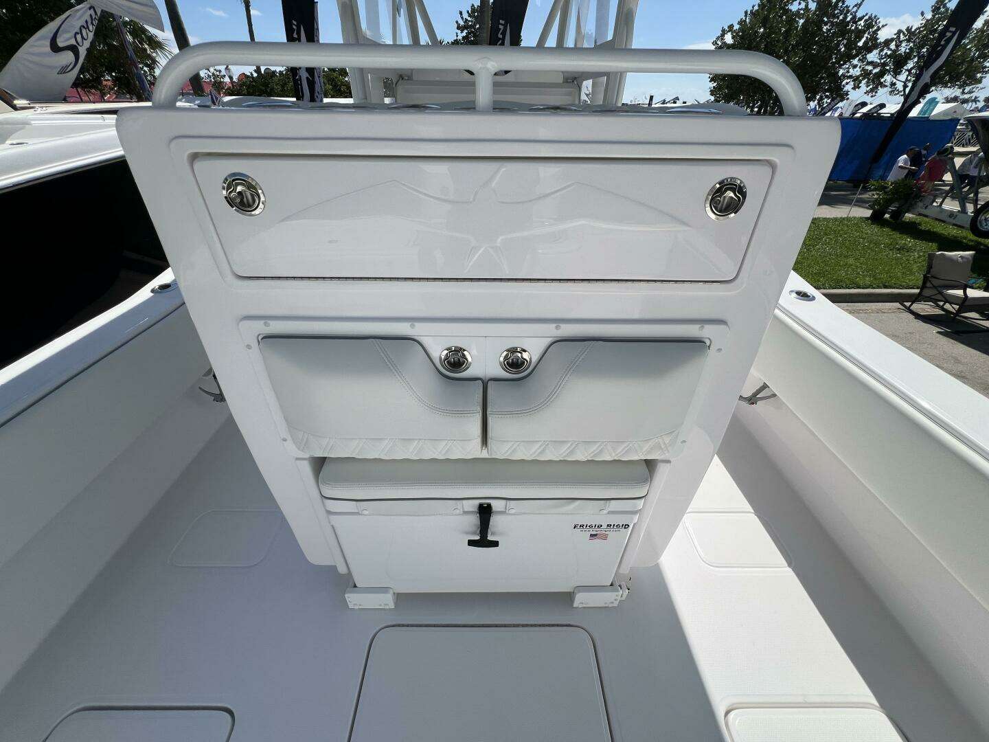 2026 Invincible 33 Open Fisherman - Image 14