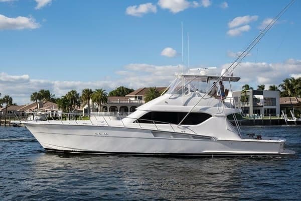 2000 Hatteras 60 Convertible - Image 1