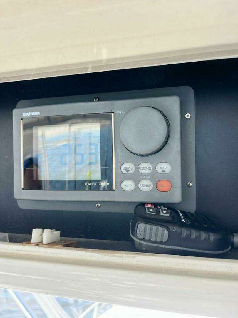 2000 Ocean 48 Supersport - Image 78