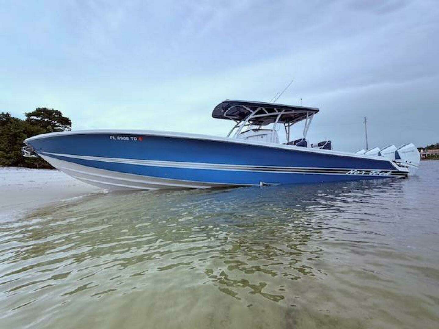 2022 Nor-Tech 390 Sport Center Console - Image 20