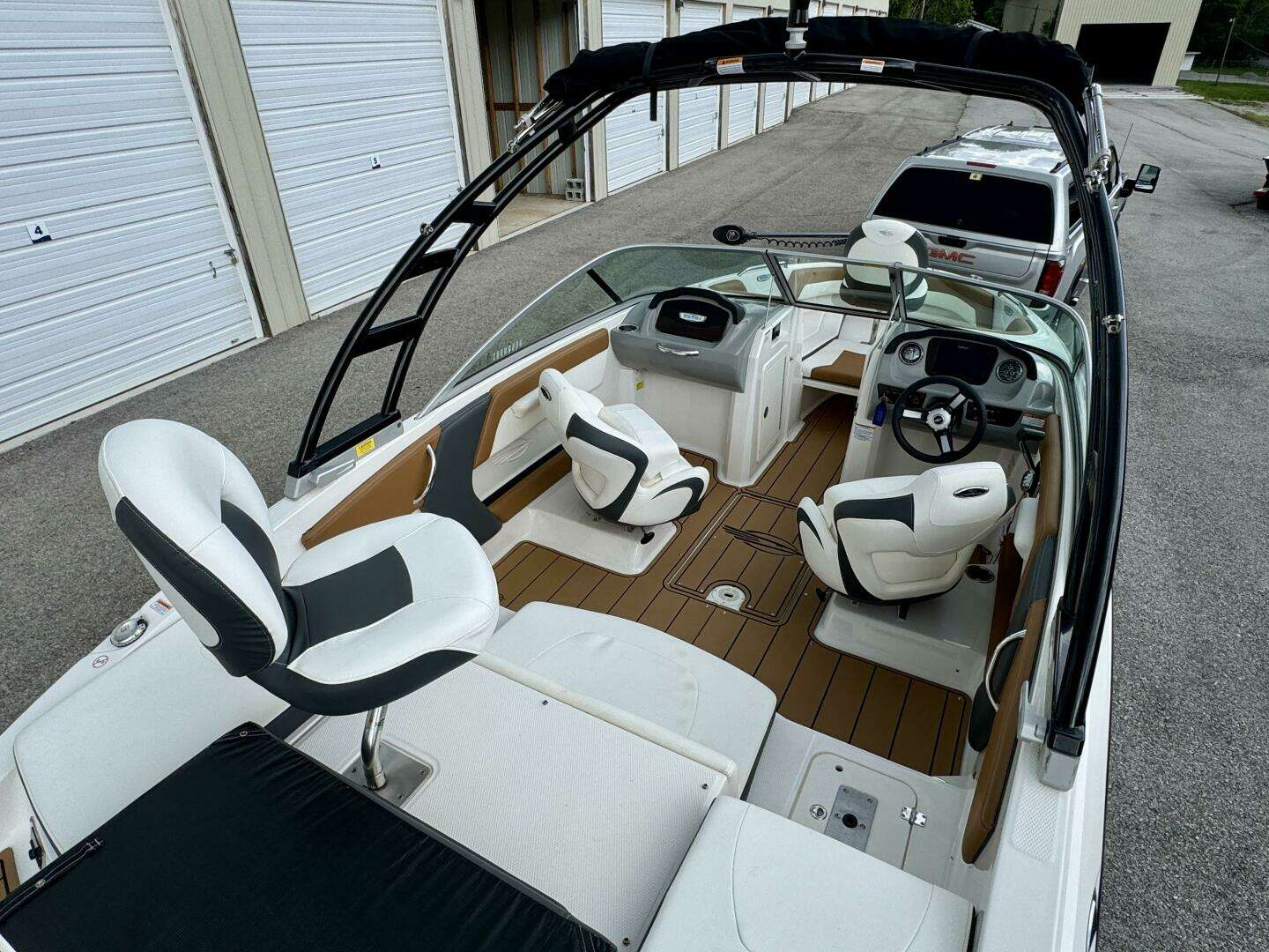 2023 Chaparral 21 SSi Ski & Fish - Image 20