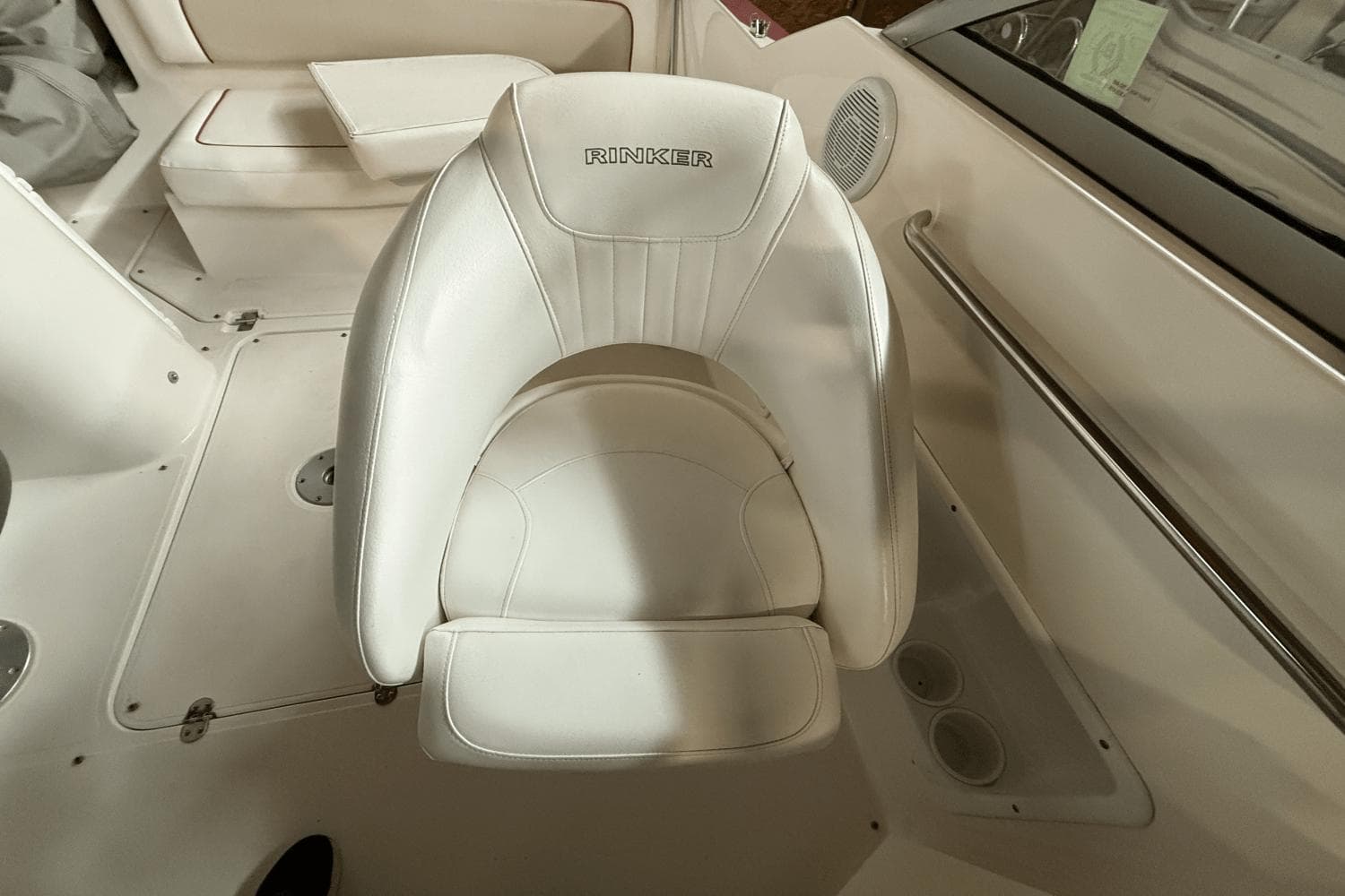 2006 Rinker Atlantic 230 - 38