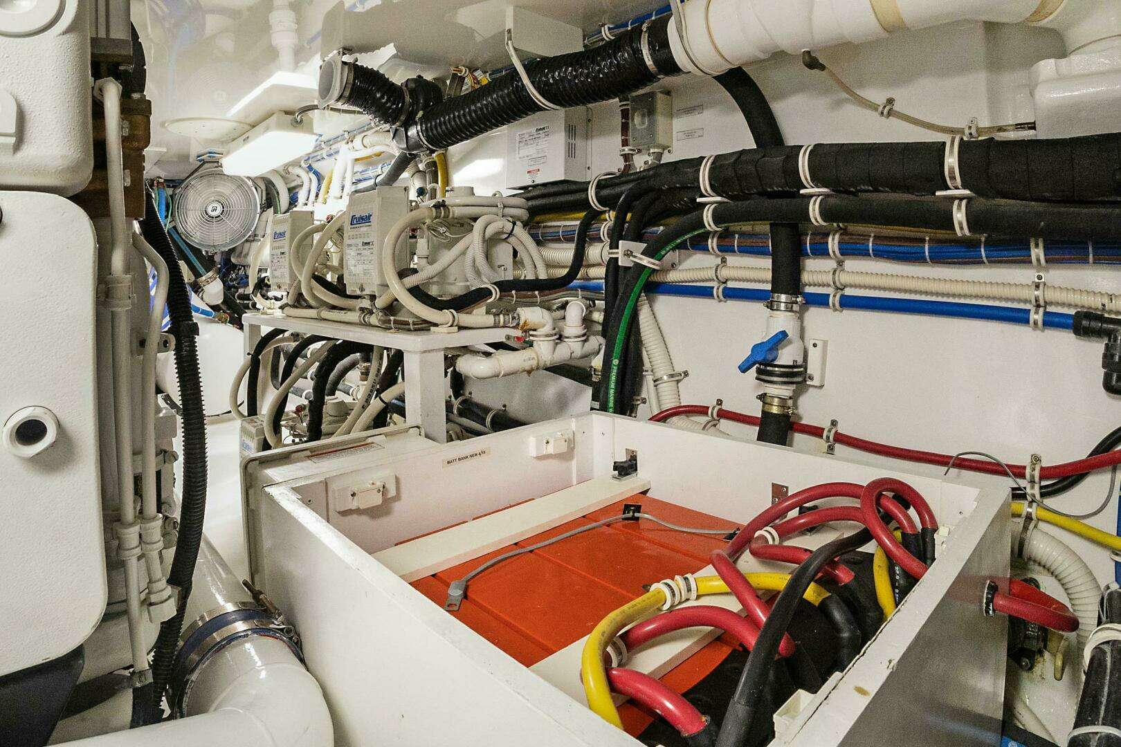 2016 Hatteras GT63 - Image 80