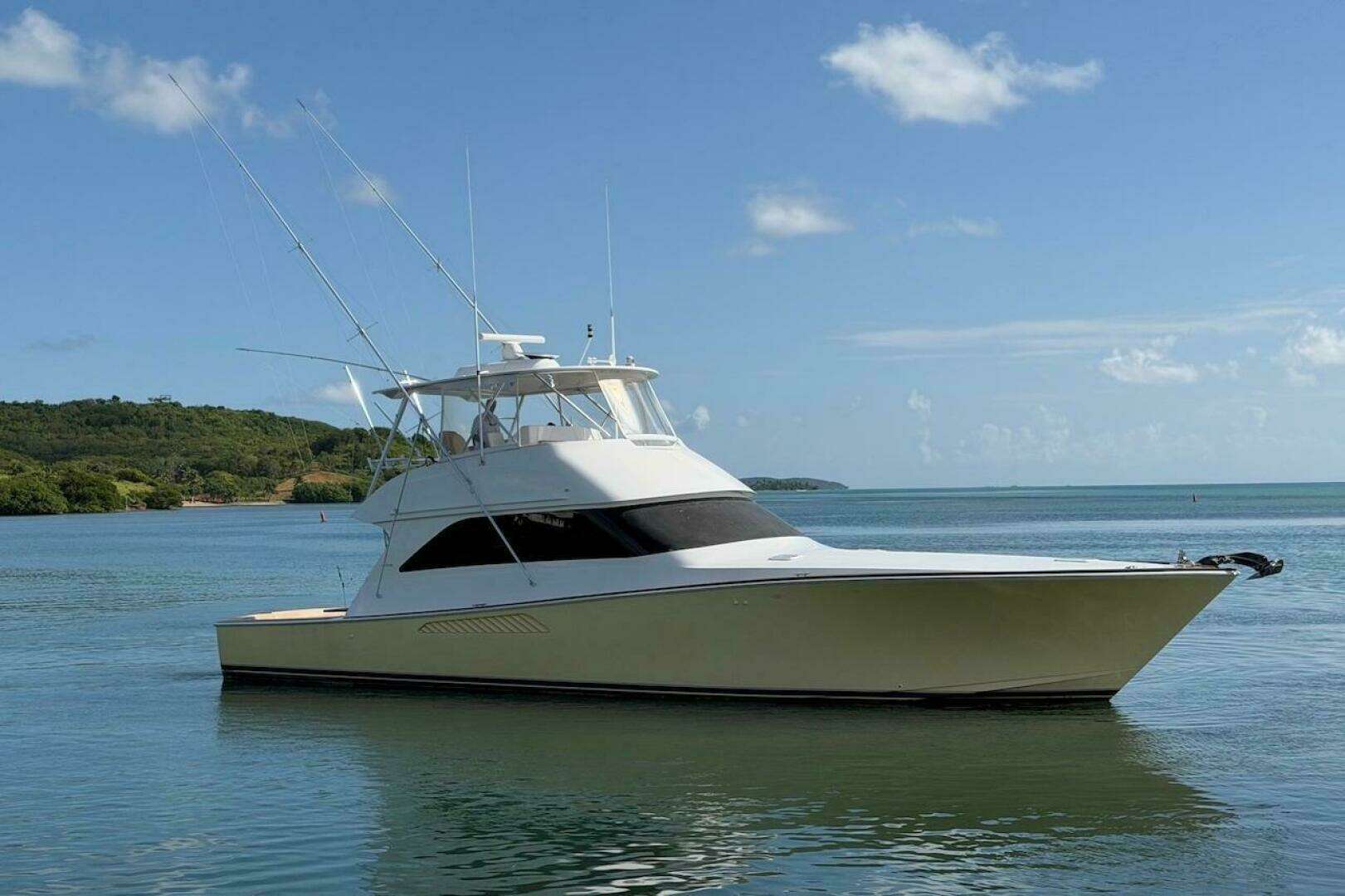 2004 Viking 56 Convertible - Image 2