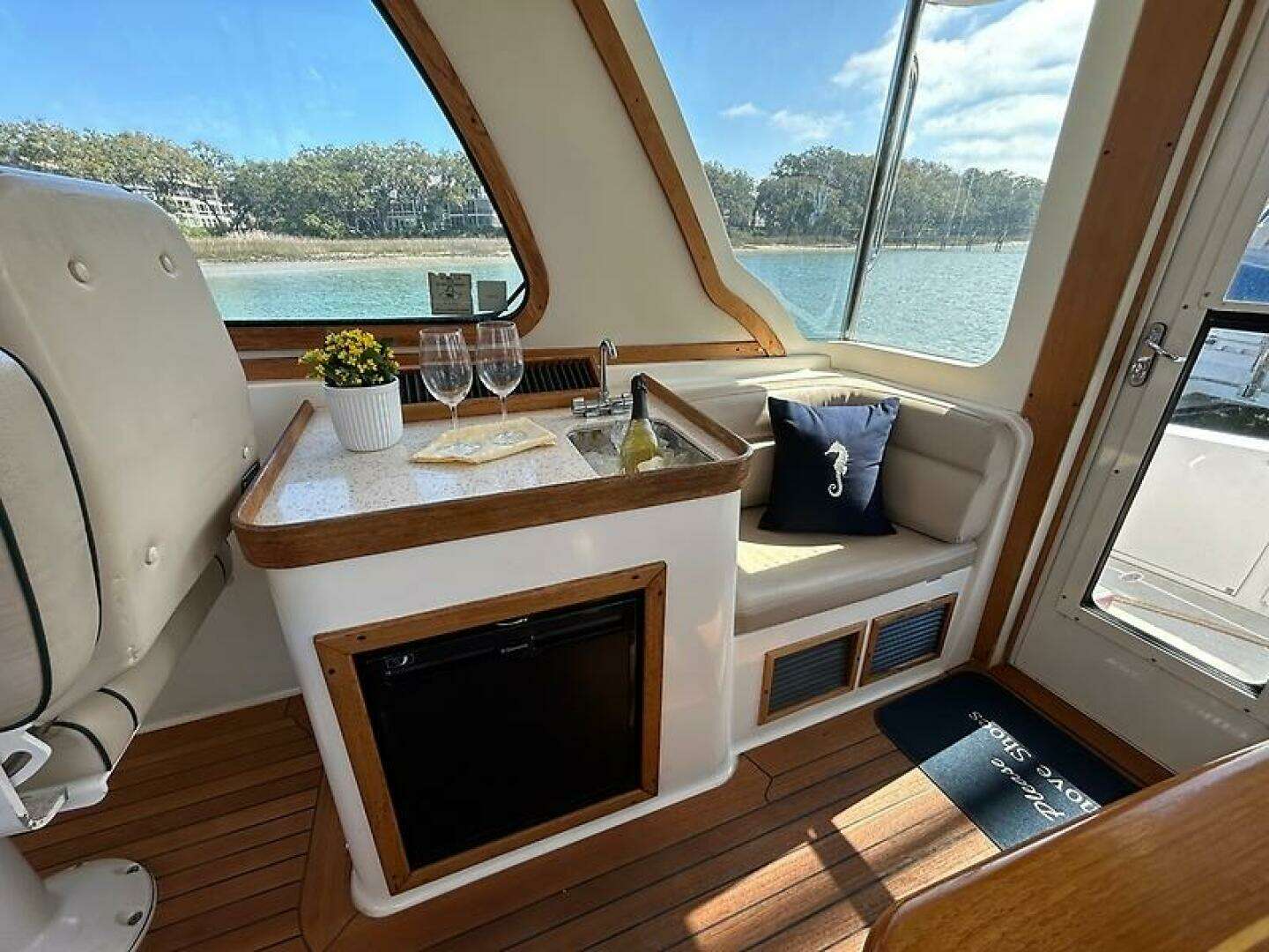 2004 Sabre 42 Express - Image 34