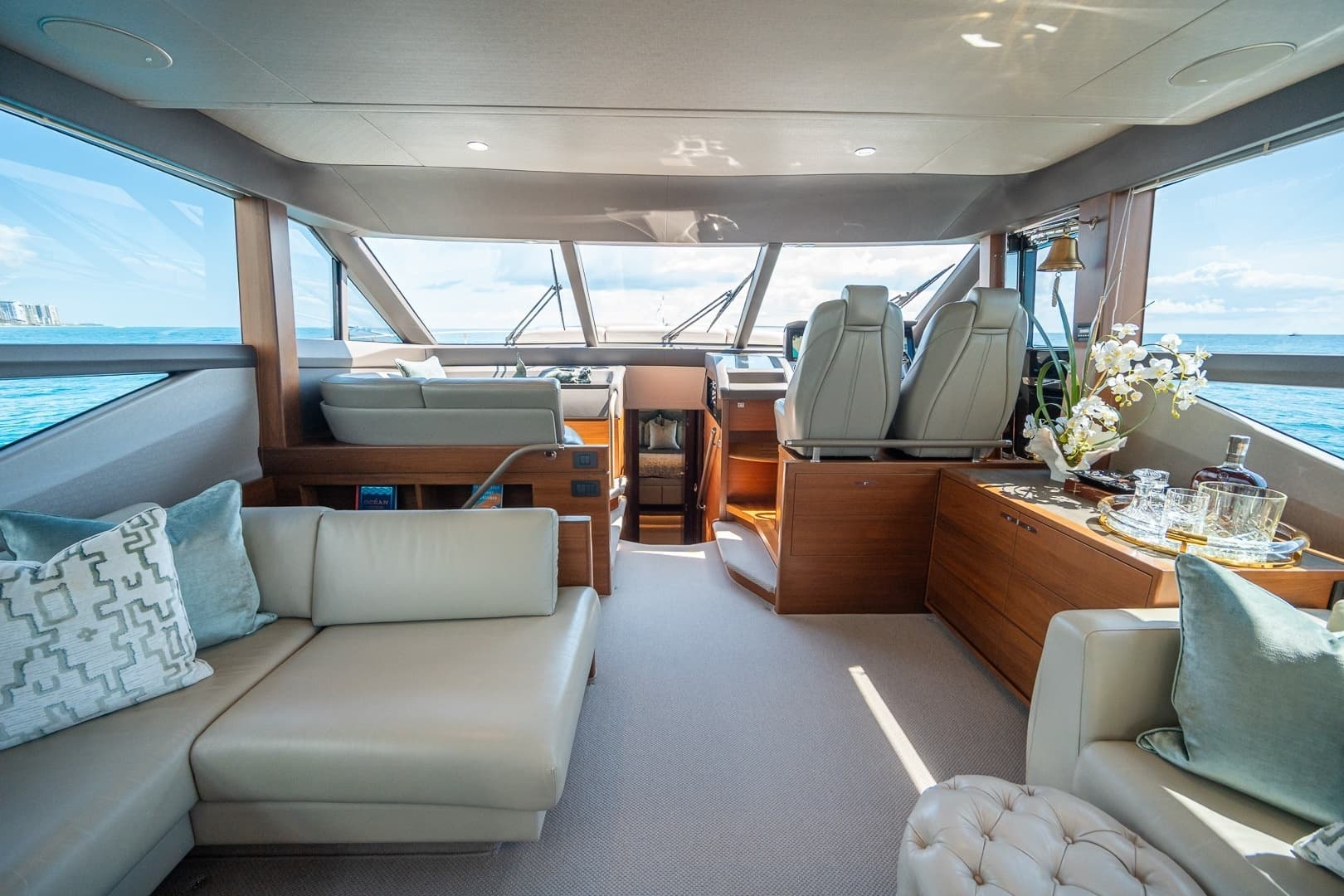 2017 Princess 68 Flybridge - Image 30