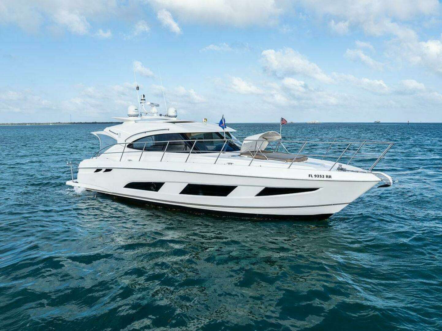 2018 Riviera 4800 Sport Yacht - Image 2