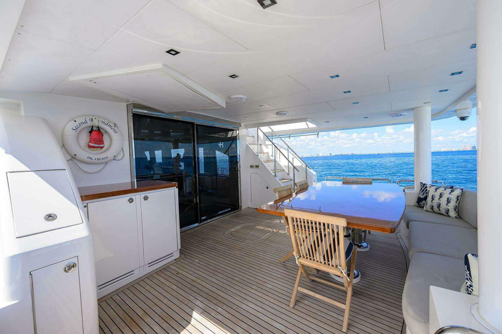 2018 Hargrave Raised Pilothouse - Image 17