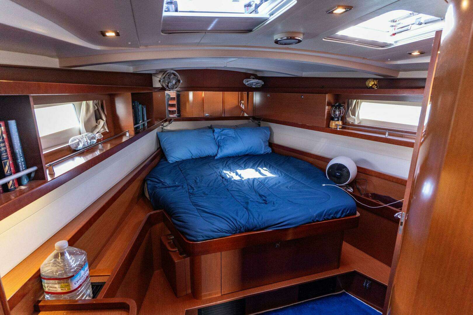 2012 Beneteau Oceanis - Image 9