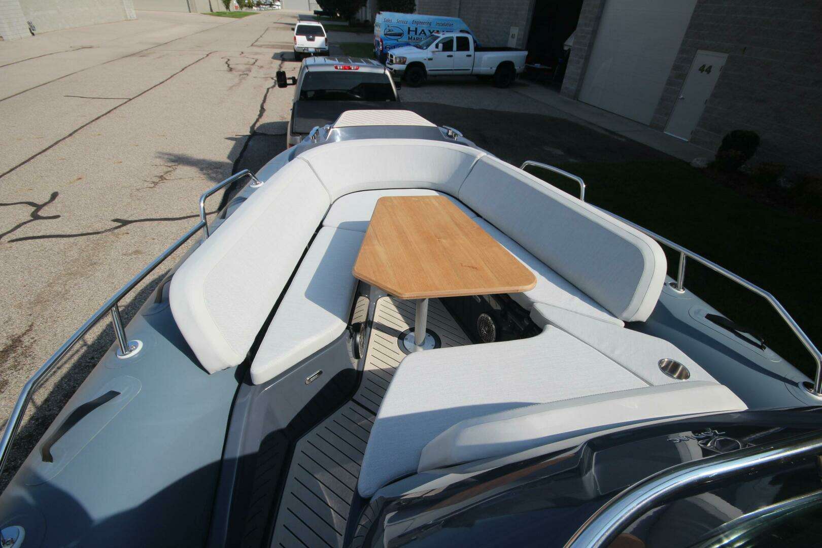 2024 Zodiac Medline 9 NEO - Image 27