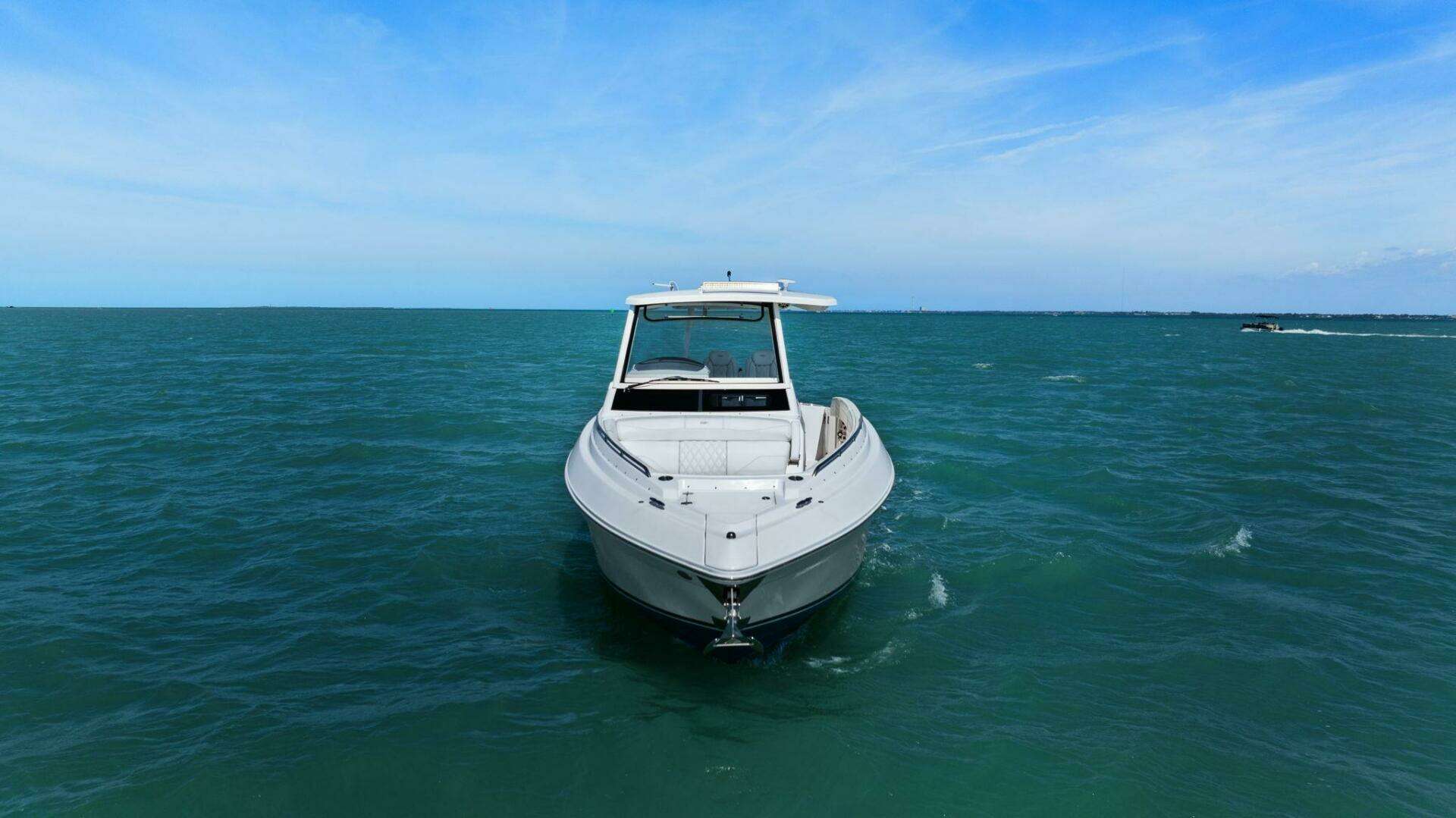 2020 Regal 33 SAV - Image 8