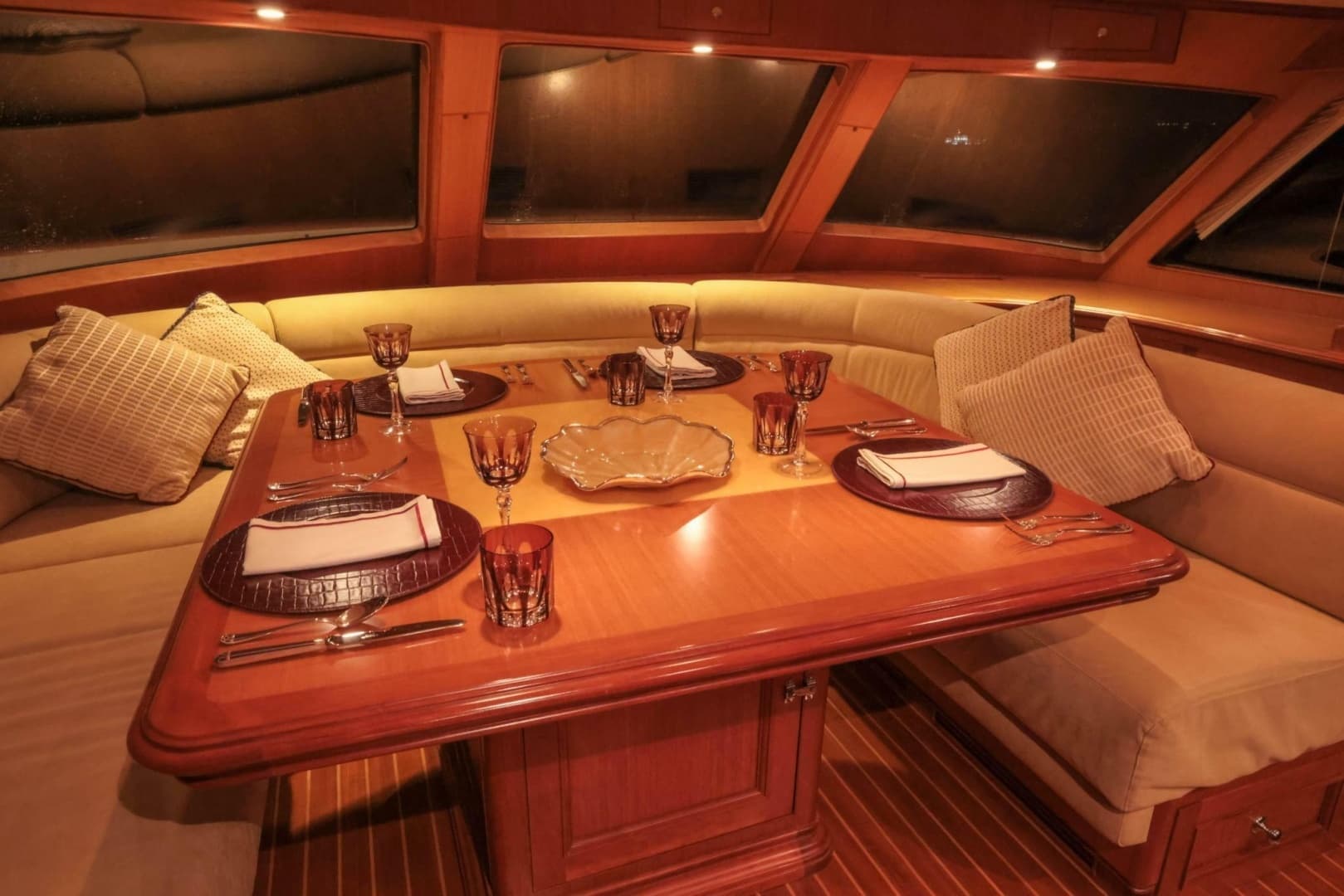 2010 Marlow Explorer 72E-CB - Image 13