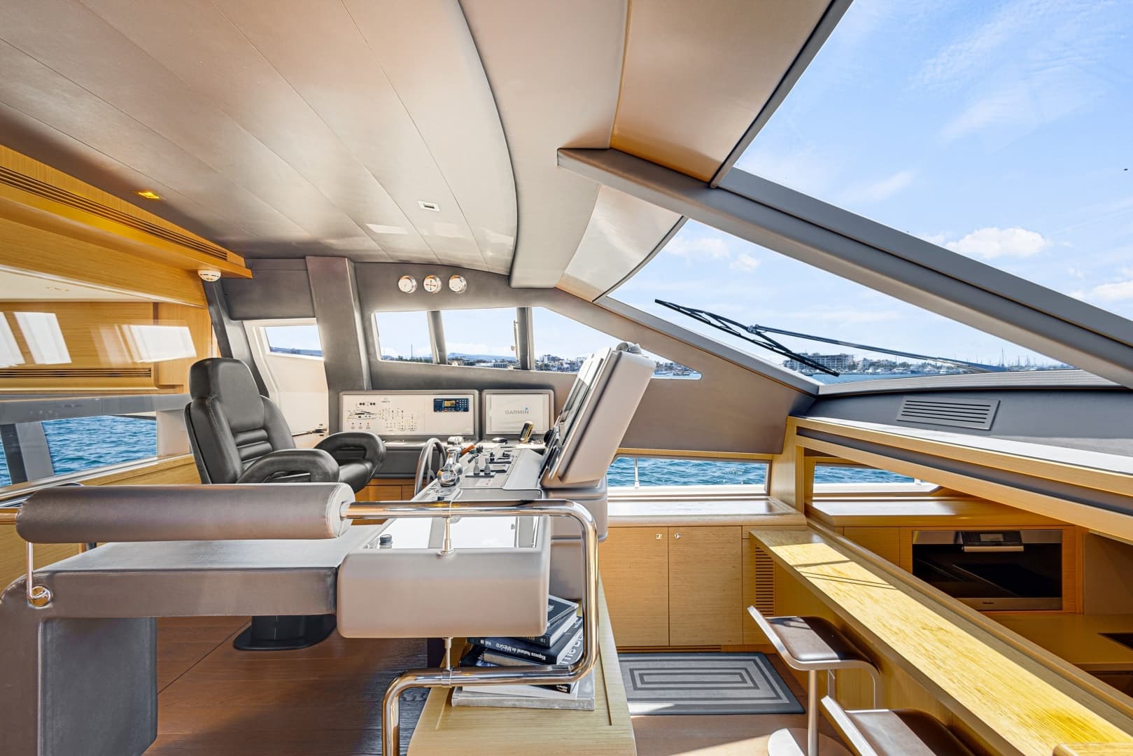2013 Ferretti Yachts F800 - Image 27